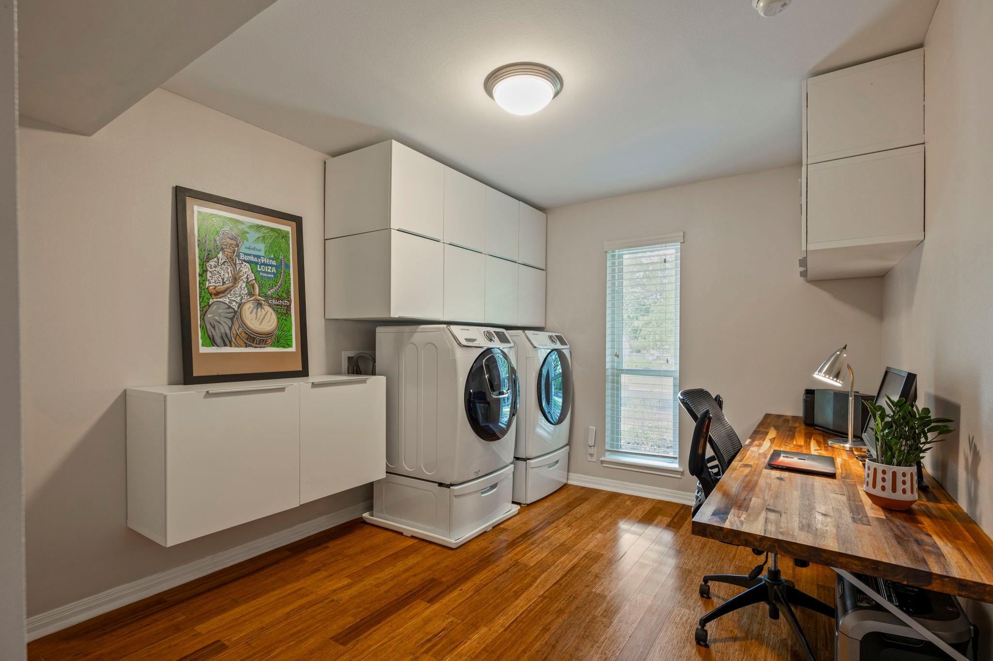 2409 Lancaster DR