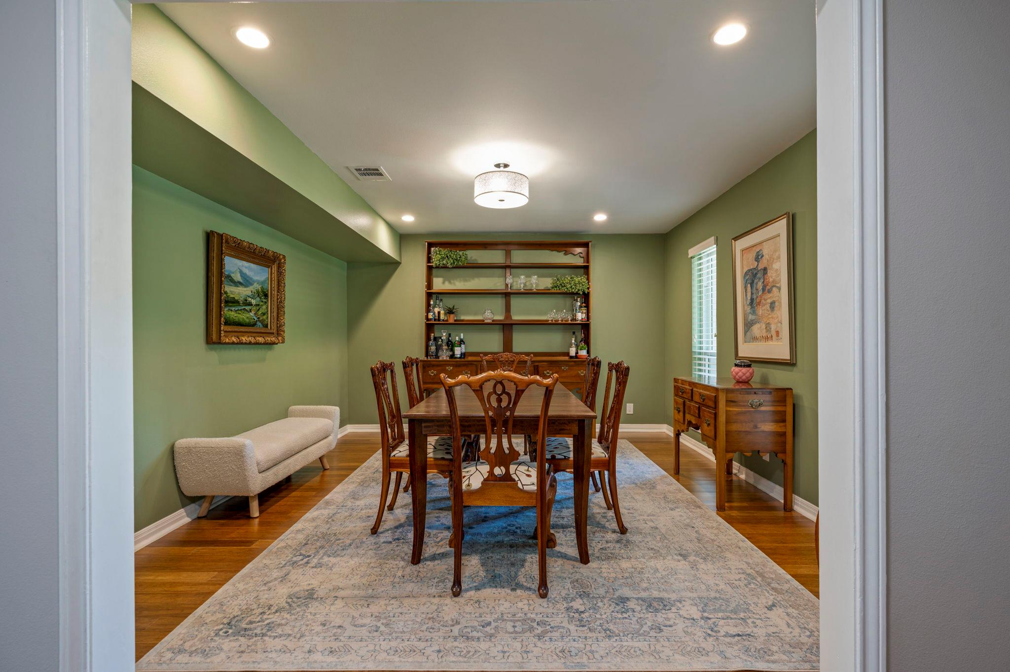 2409 Lancaster DR
