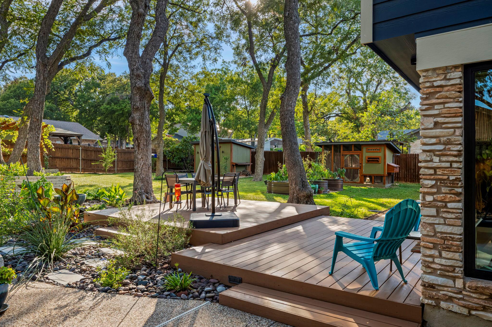 2409 Lancaster DR