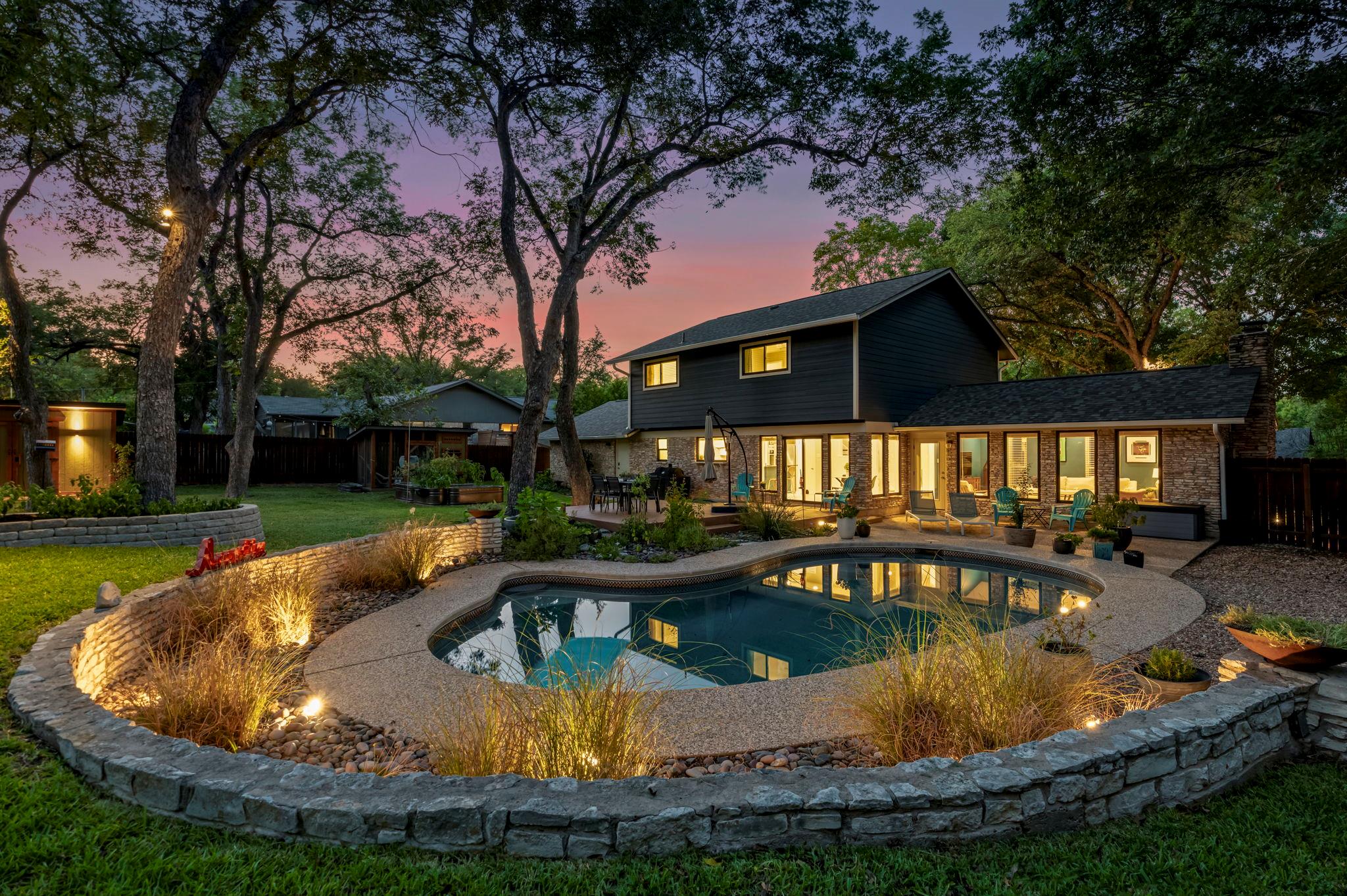 2409 Lancaster DR