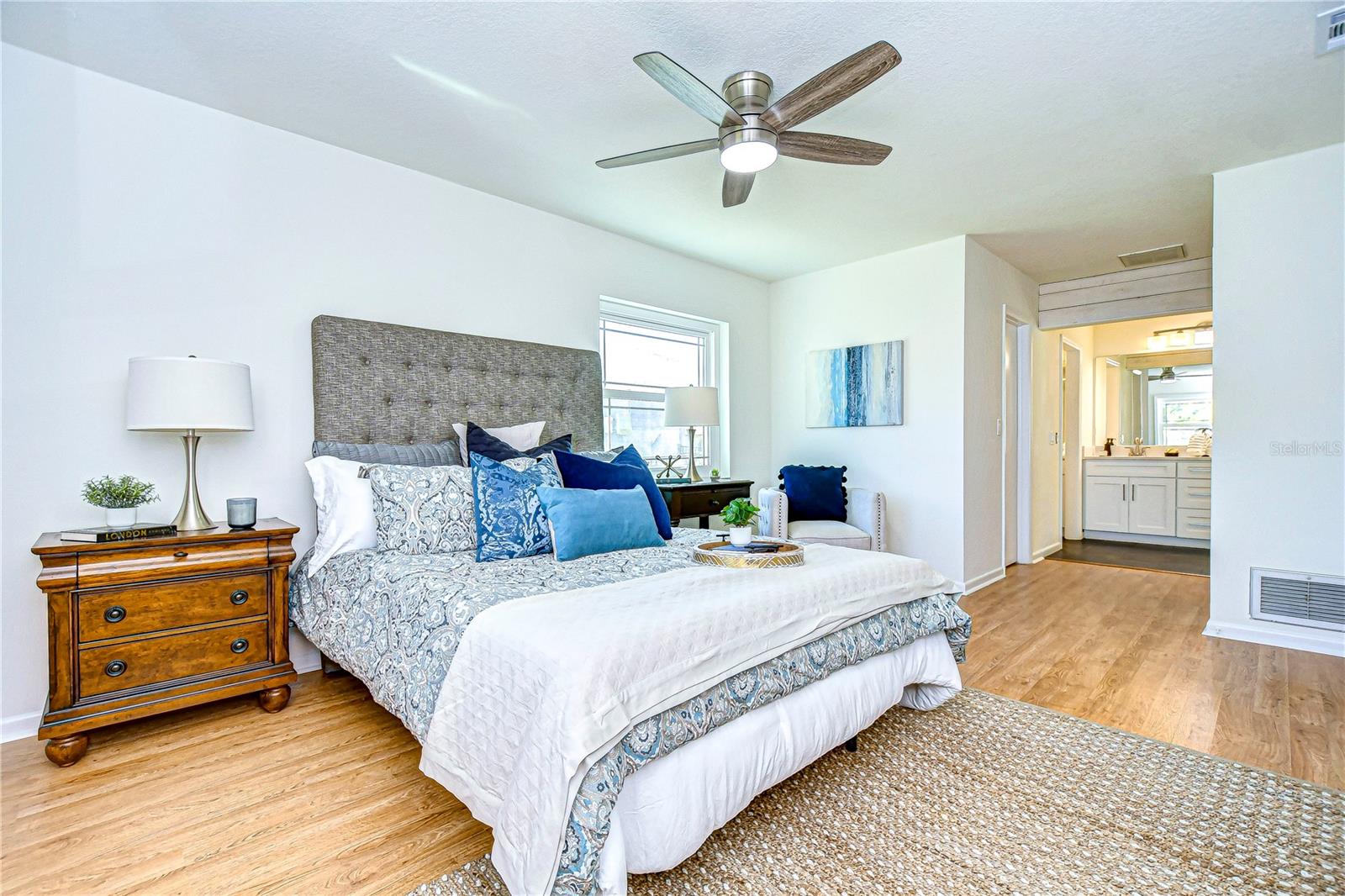 3046 LAKE PADGETT DR