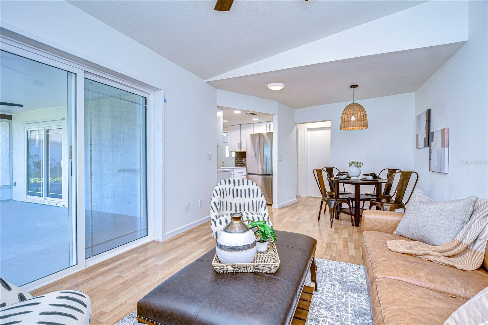 3046 LAKE PADGETT DR