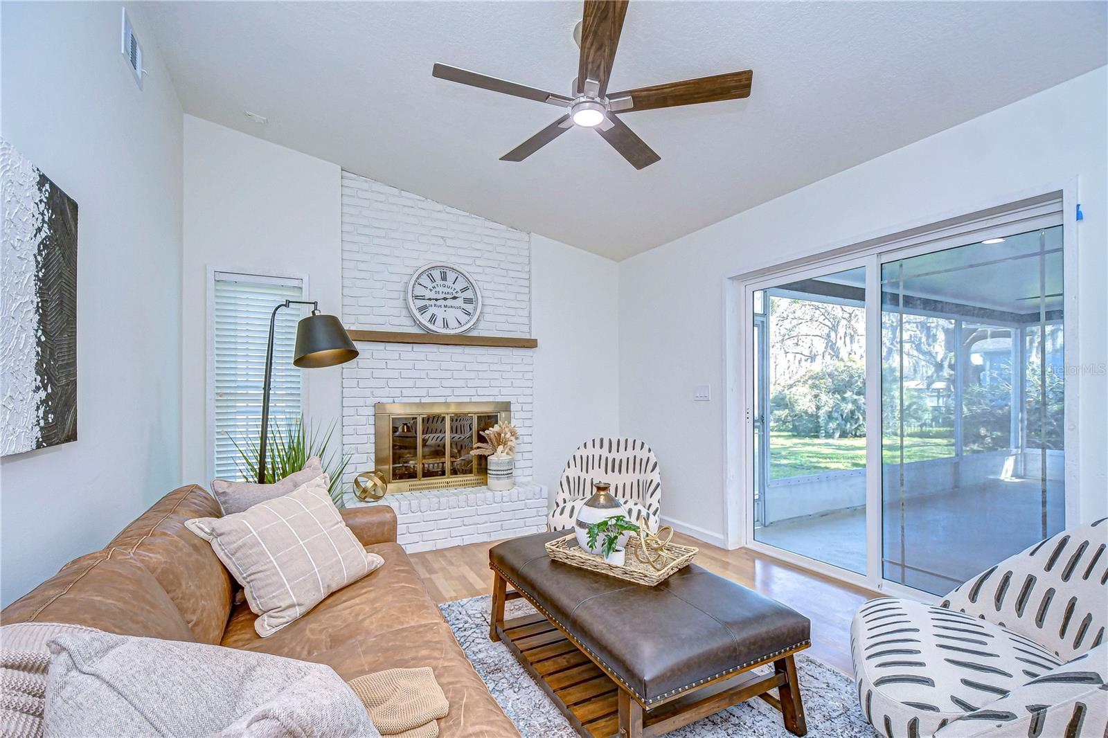 3046 LAKE PADGETT DR