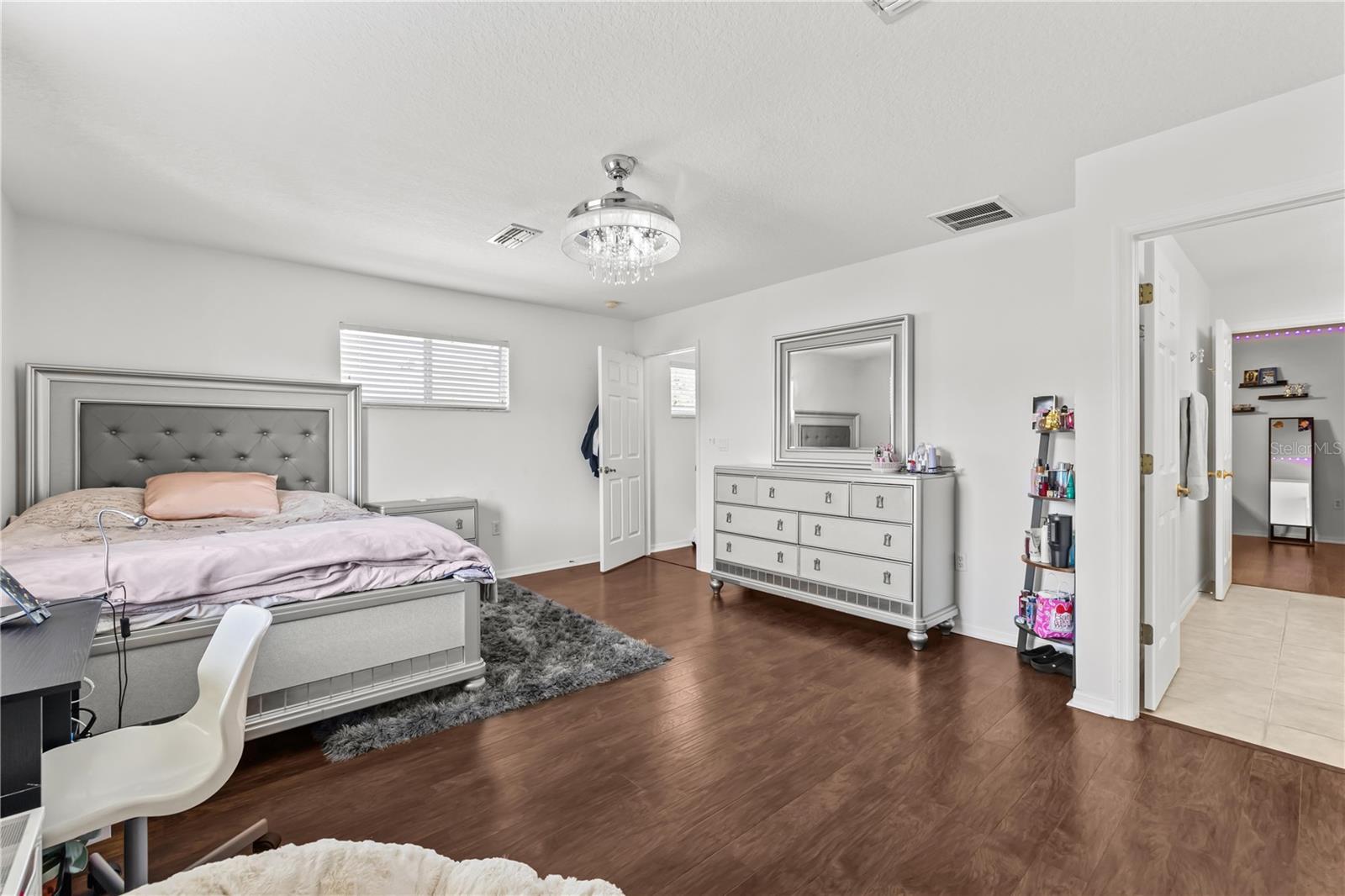 2652 TOTTENHAM DR
