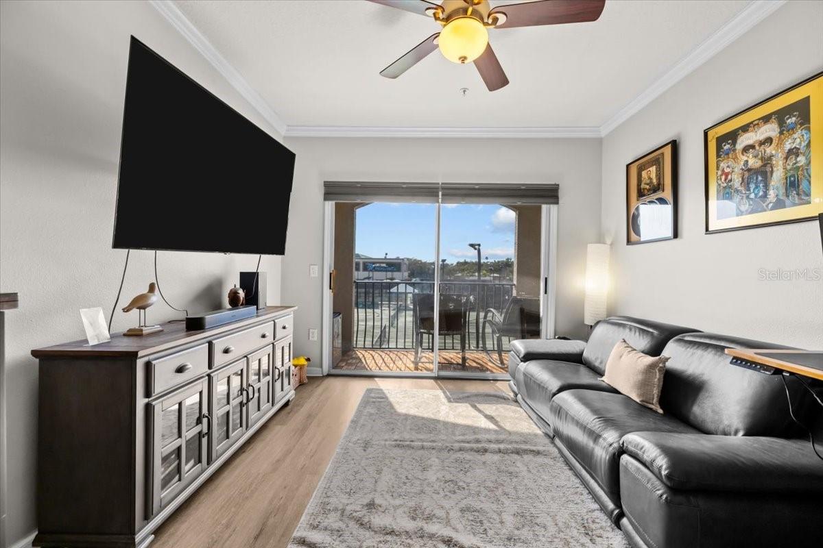 501 KNIGHTS RUN AVE #2109