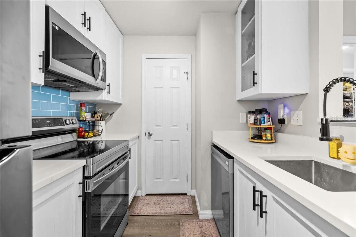 501 KNIGHTS RUN AVE #2109