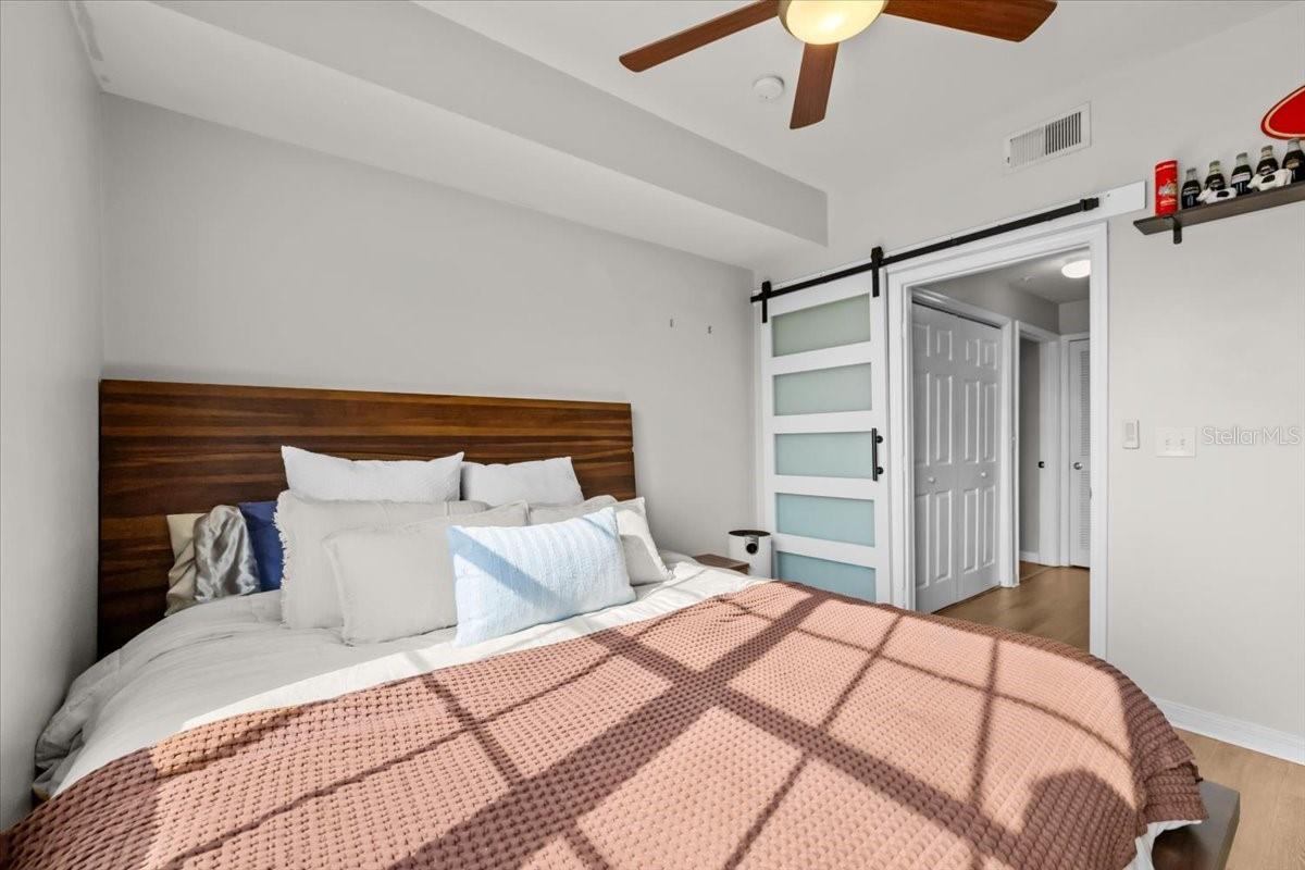 501 KNIGHTS RUN AVE #2109