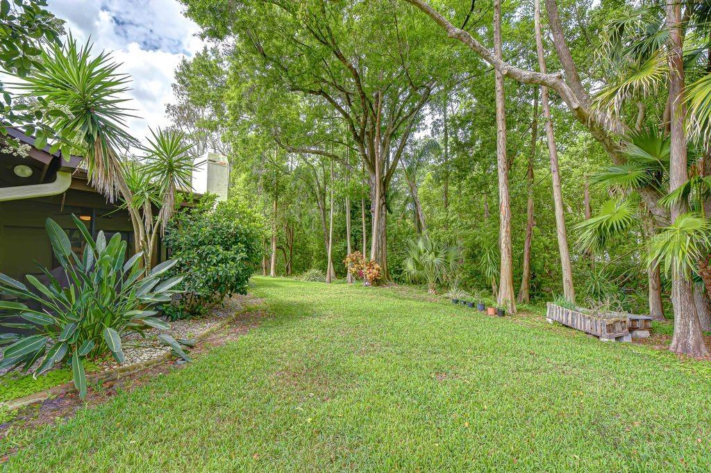 16704 VALLELY DR