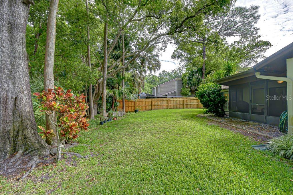 16704 VALLELY DR