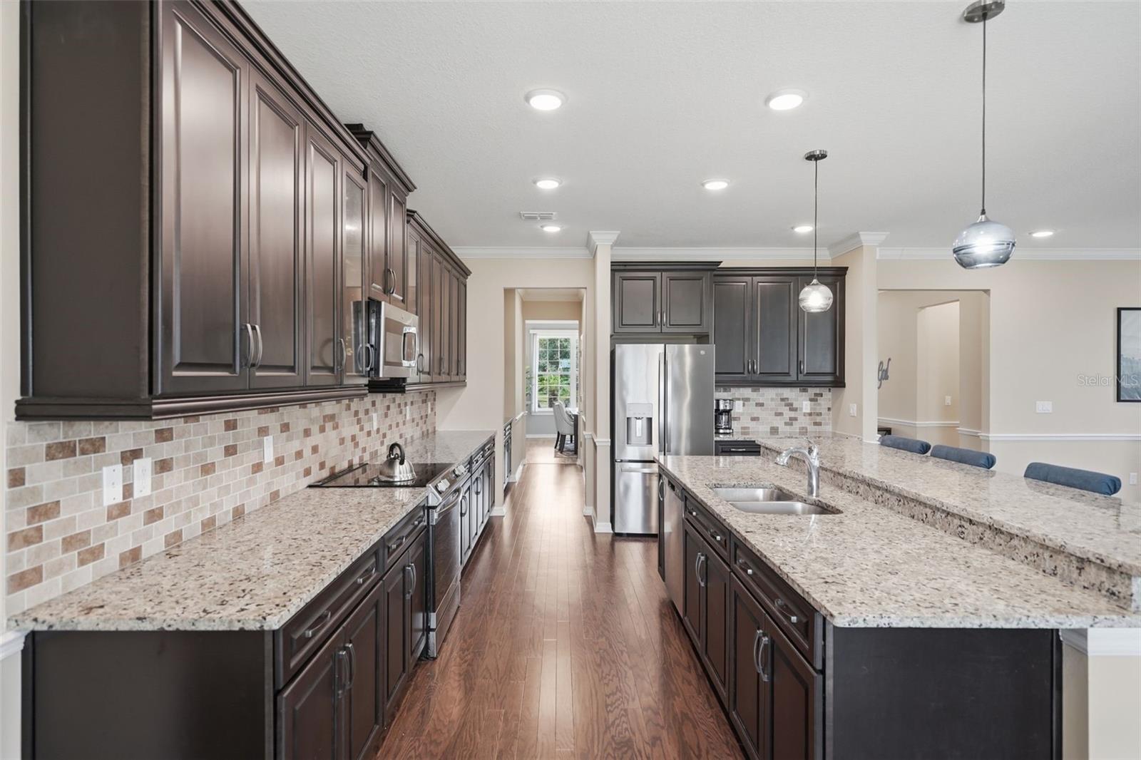 9307 PARISIAN CT