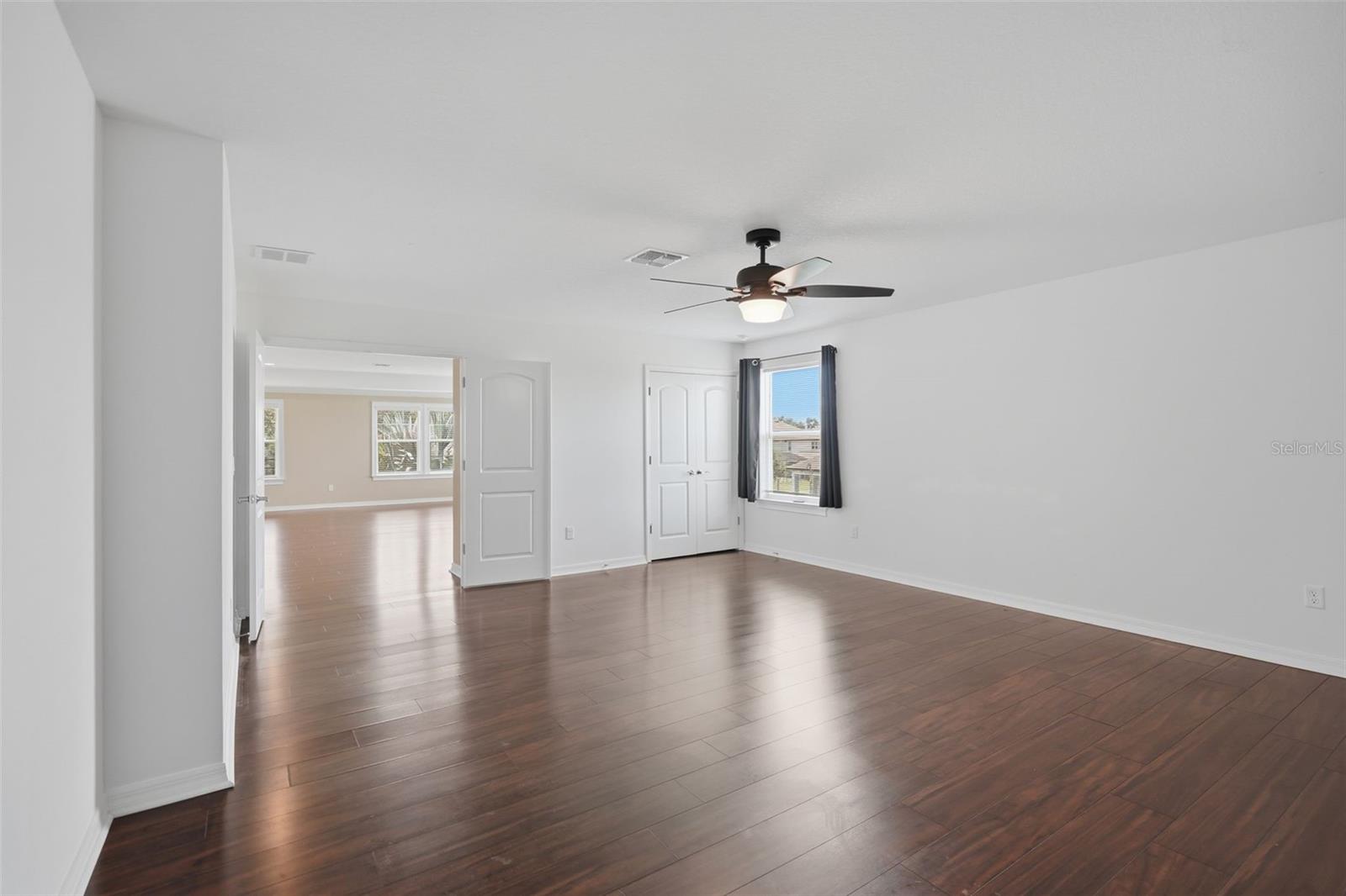 9307 PARISIAN CT