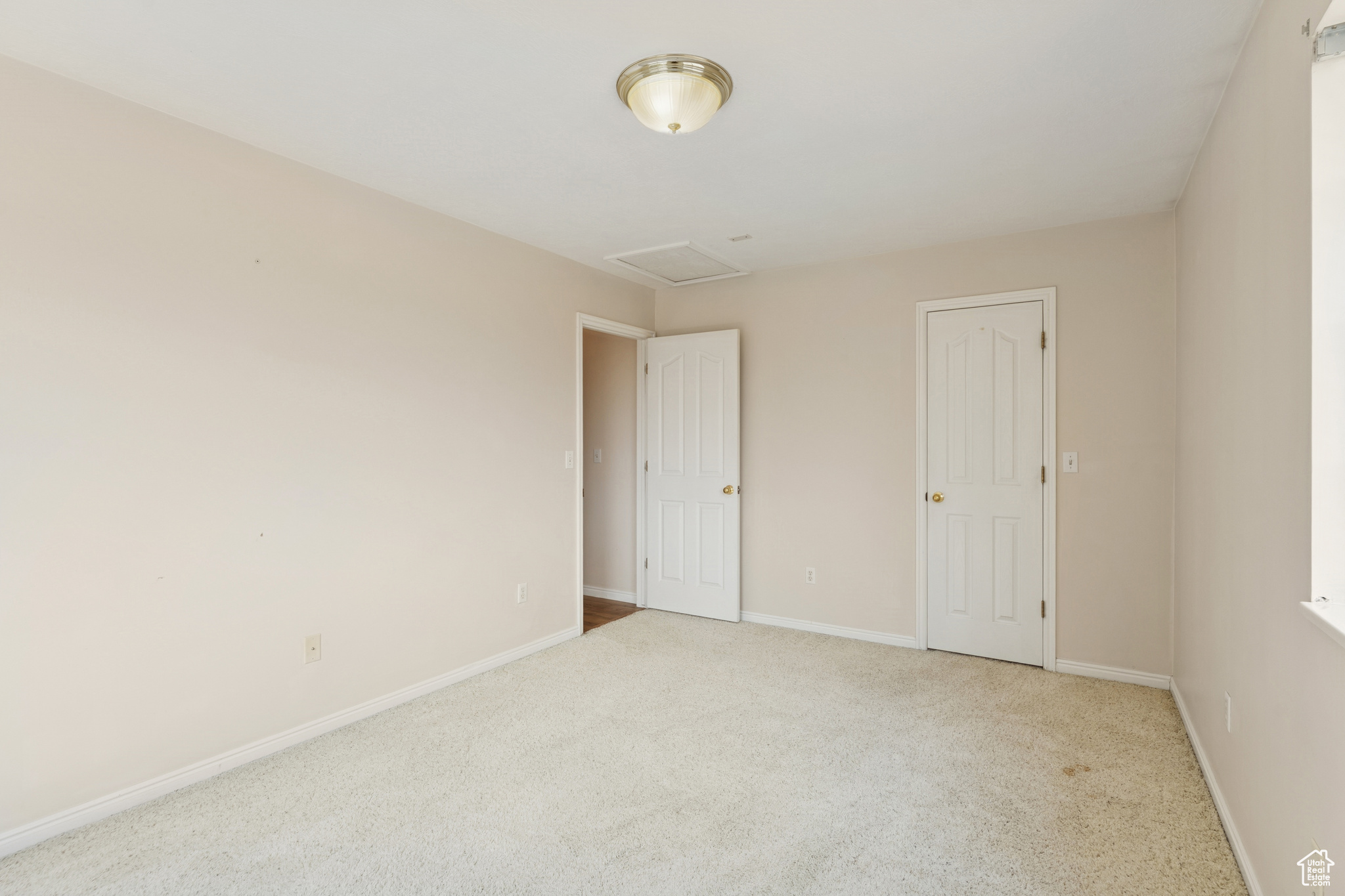 889 W ROCKHILL CV CV
