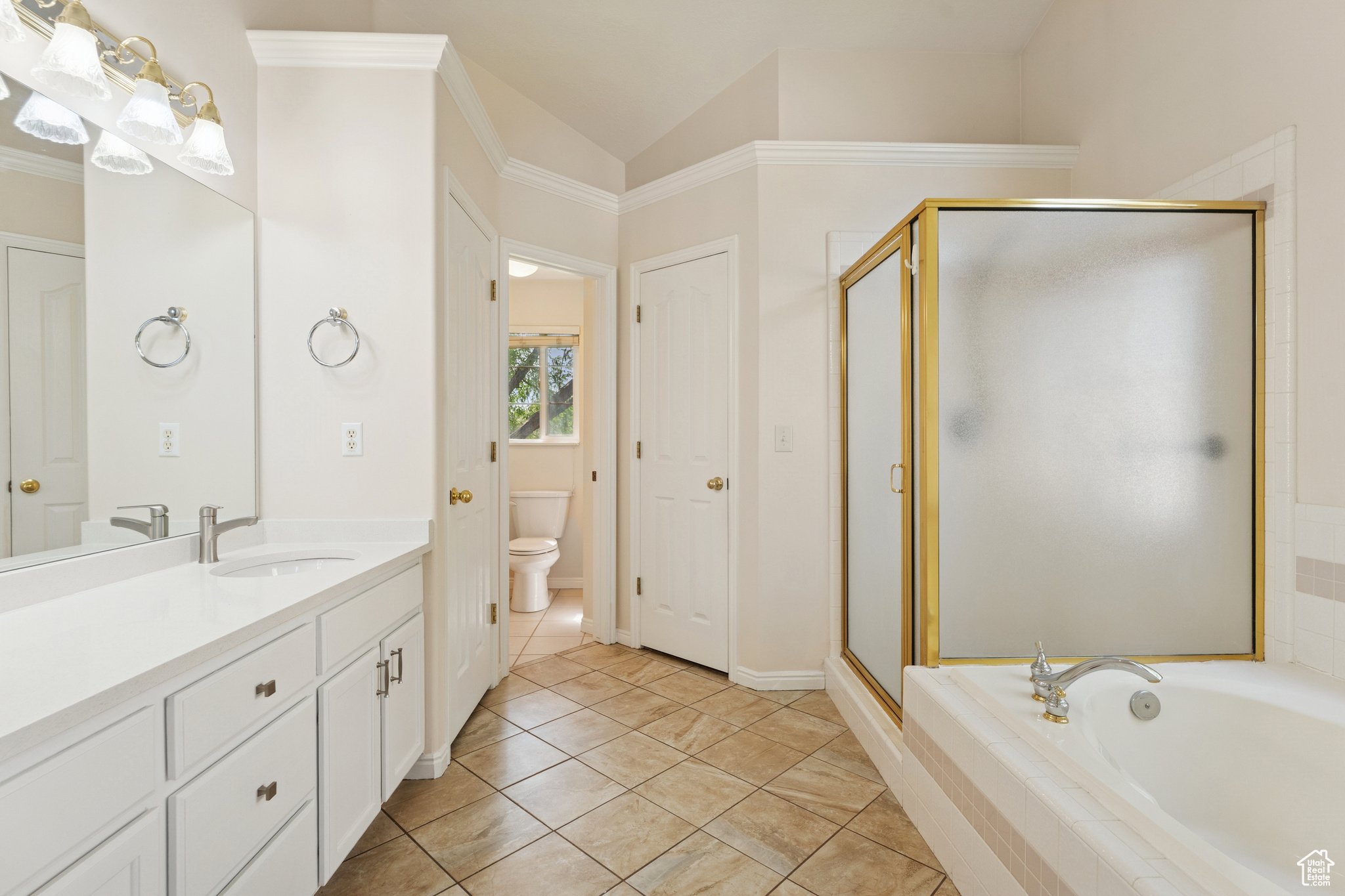 889 W ROCKHILL CV CV