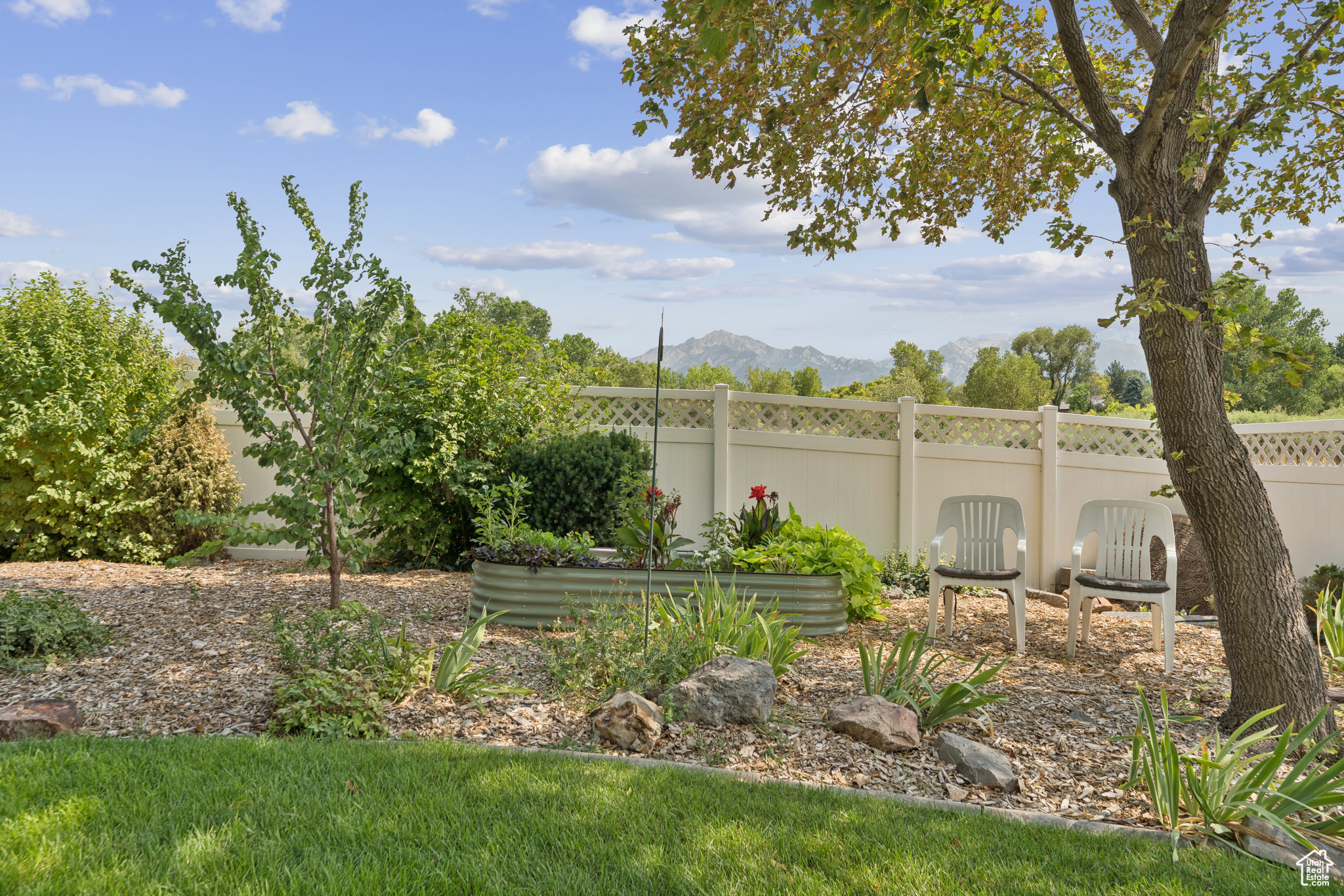 889 W ROCKHILL CV CV