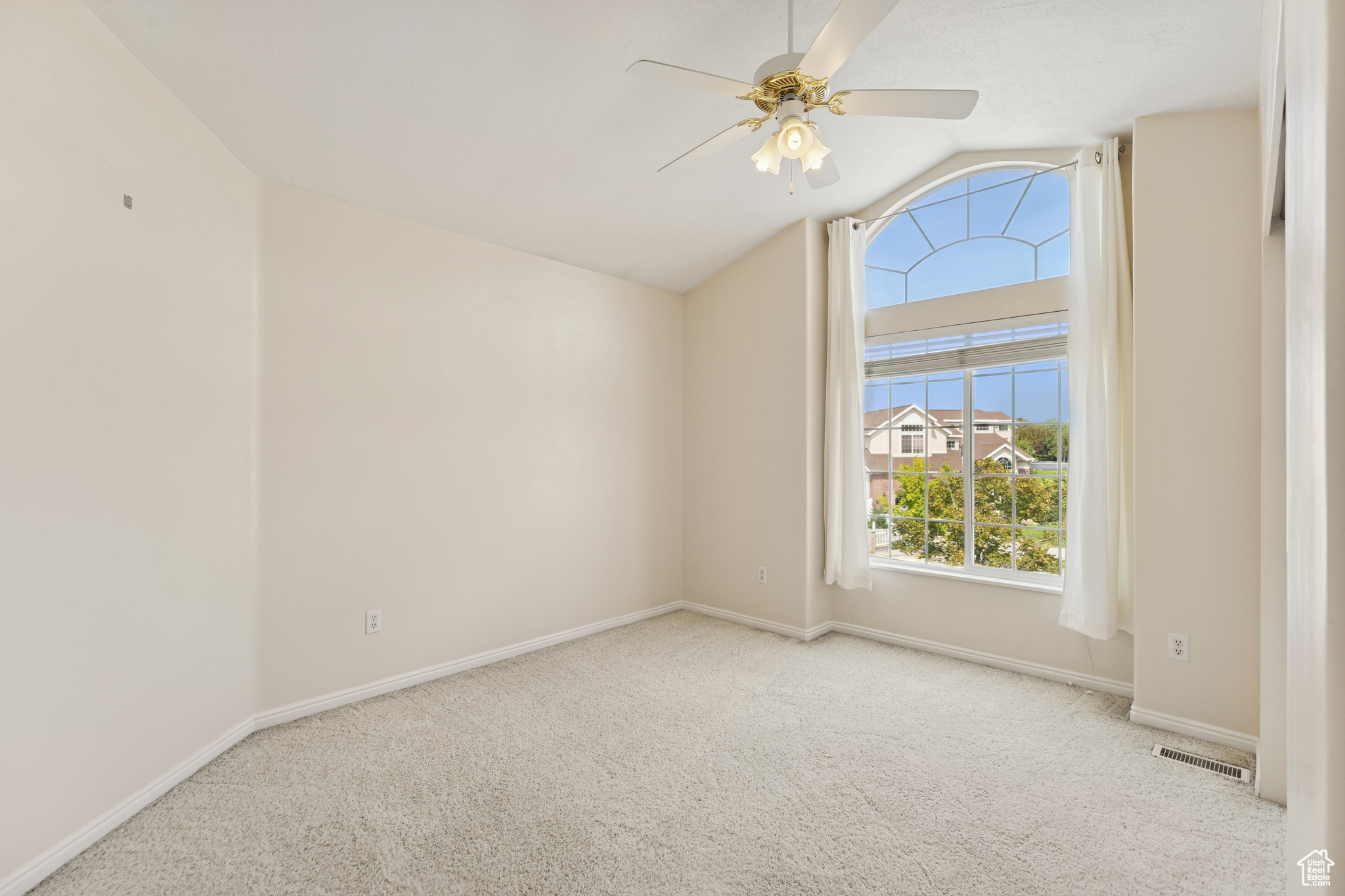 889 W ROCKHILL CV CV