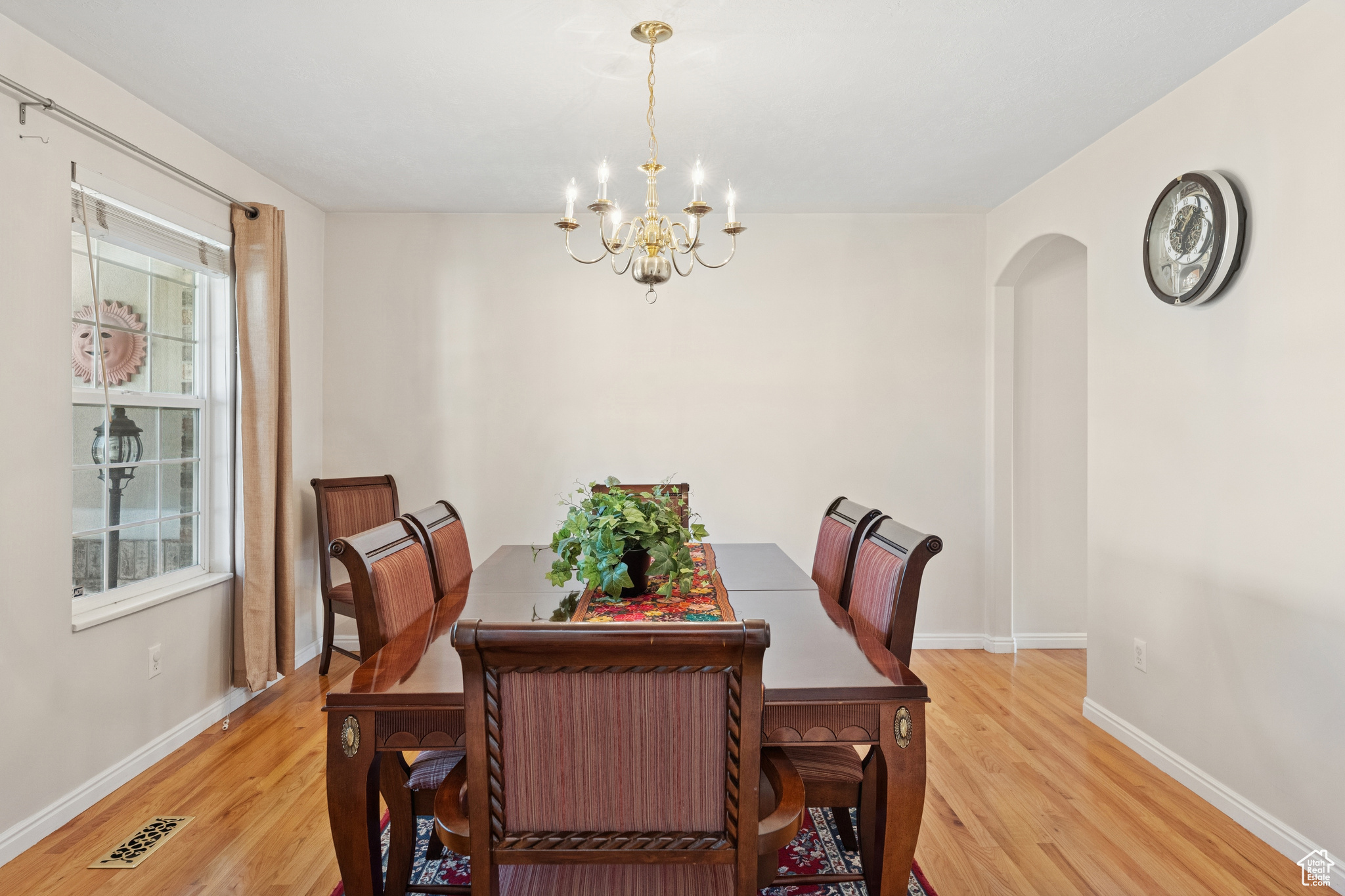 889 W ROCKHILL CV CV