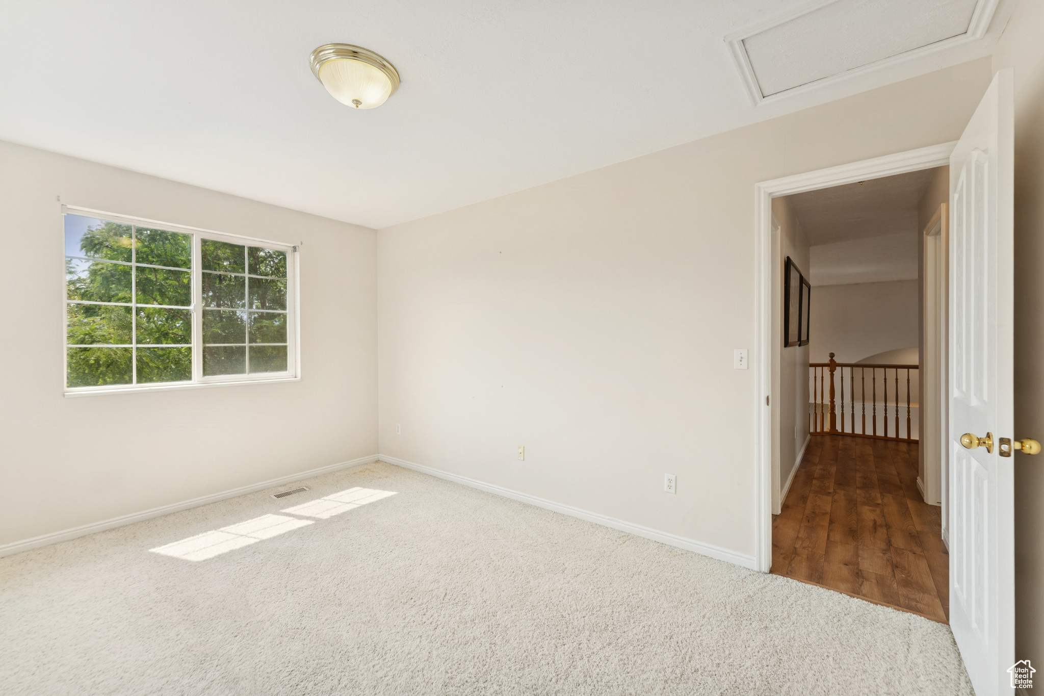 889 W ROCKHILL CV CV