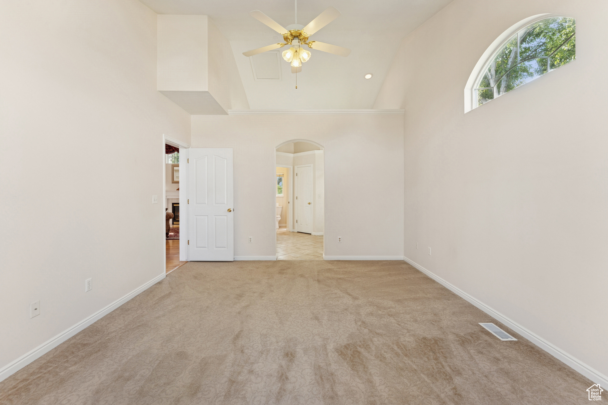 889 W ROCKHILL CV CV