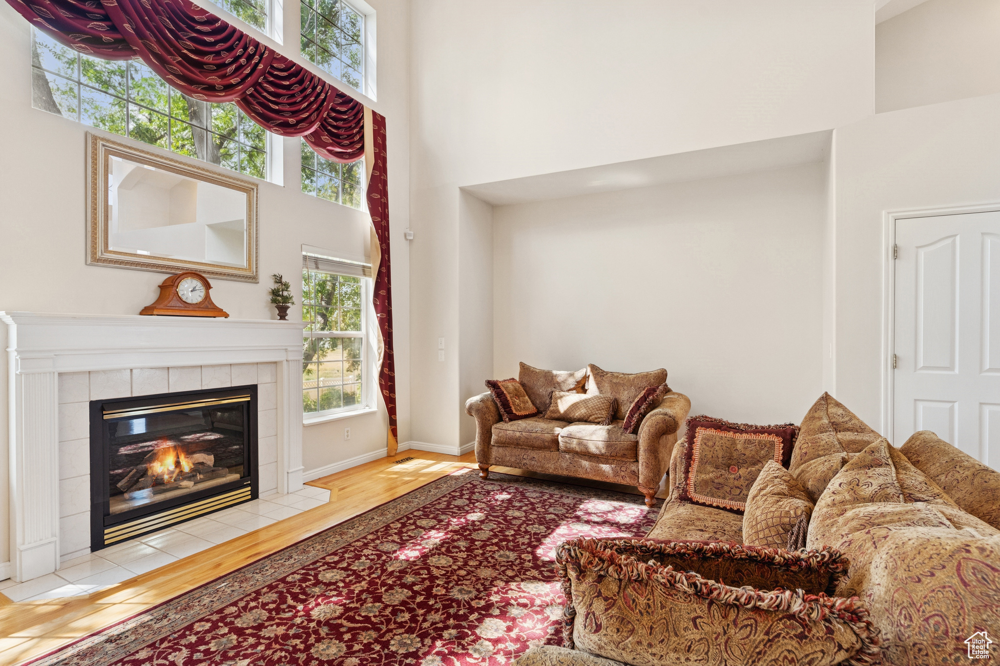 889 W ROCKHILL CV CV