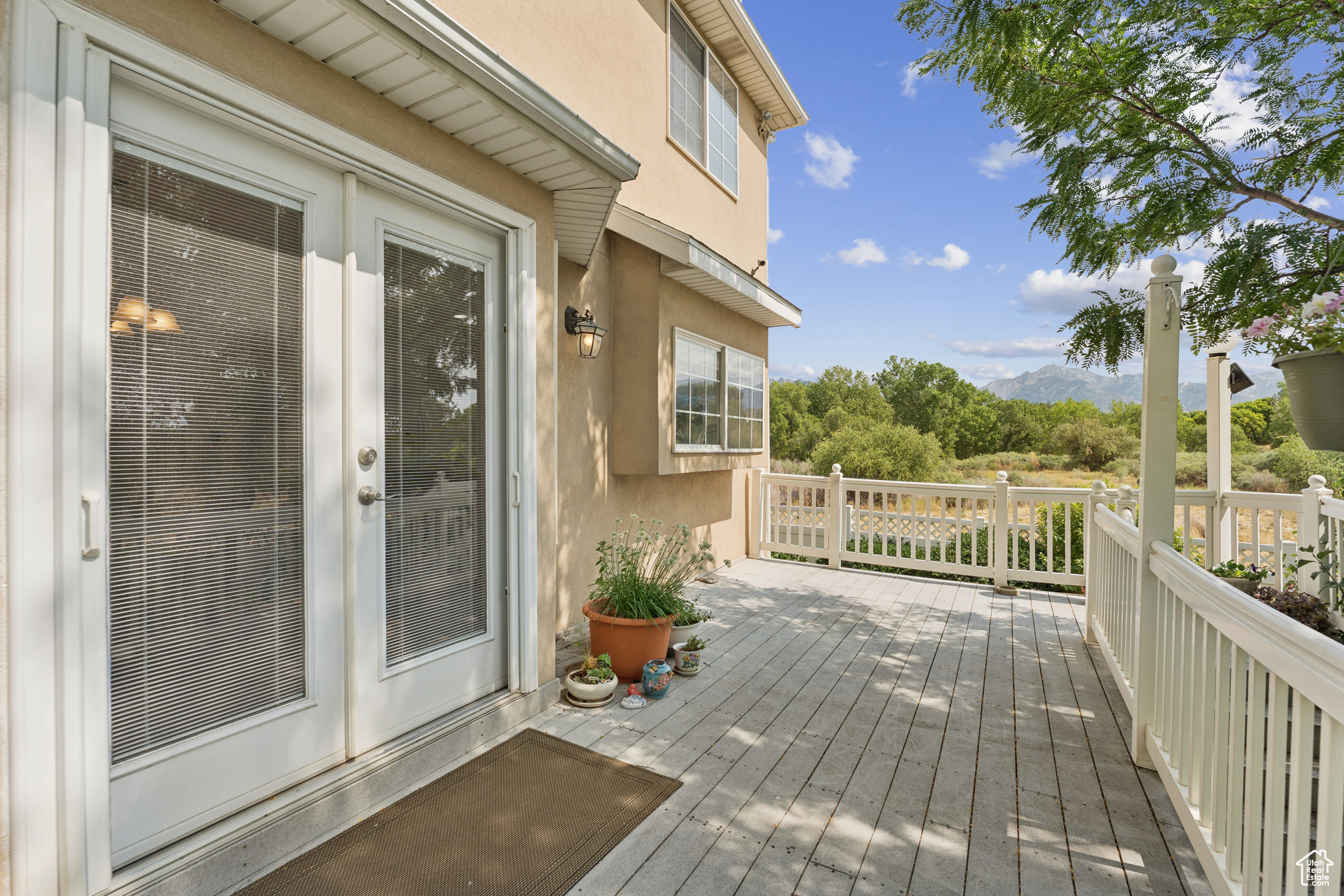 889 W ROCKHILL CV CV