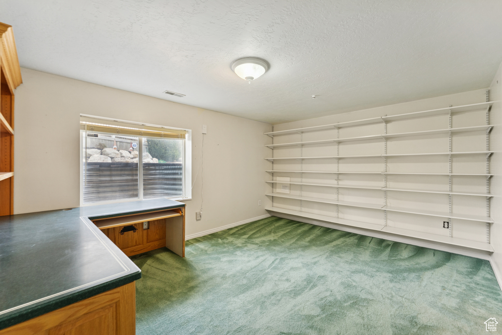 889 W ROCKHILL CV CV