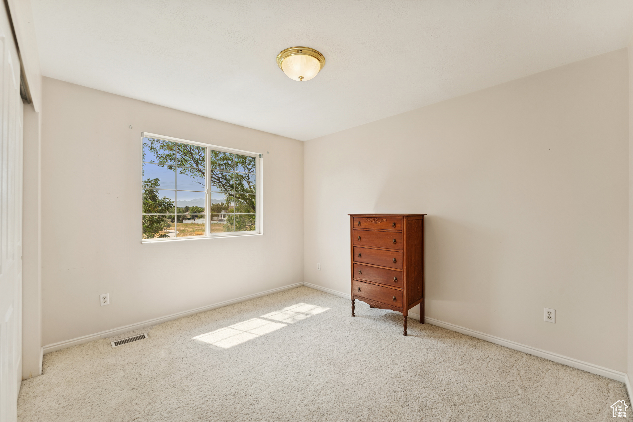 889 W ROCKHILL CV CV