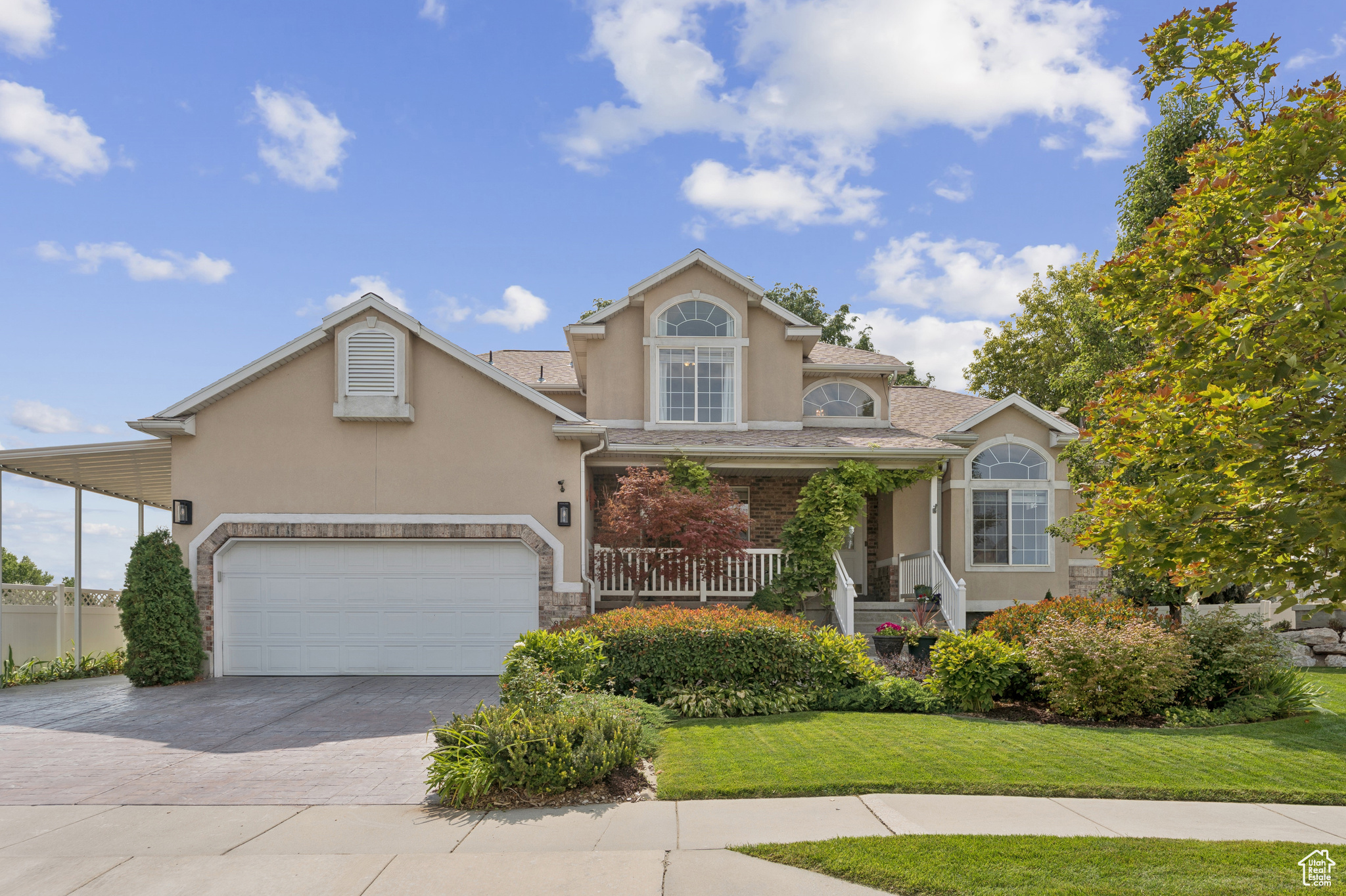 889 W ROCKHILL CV CV