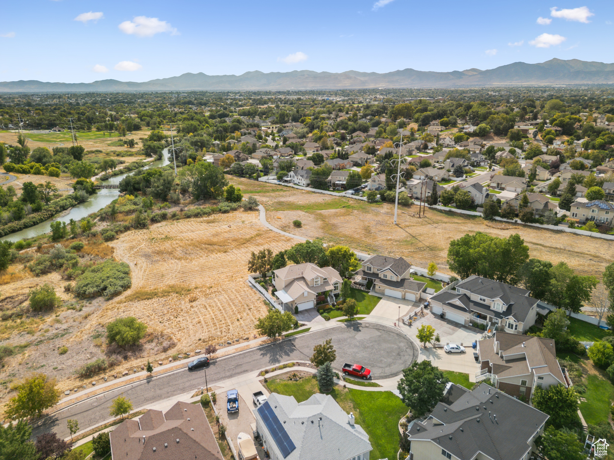 889 W ROCKHILL CV CV