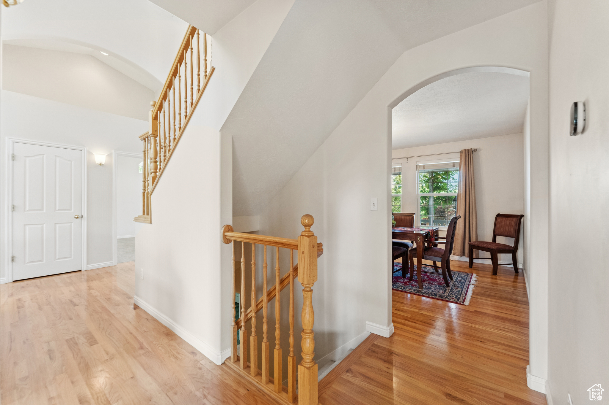 889 W ROCKHILL CV CV