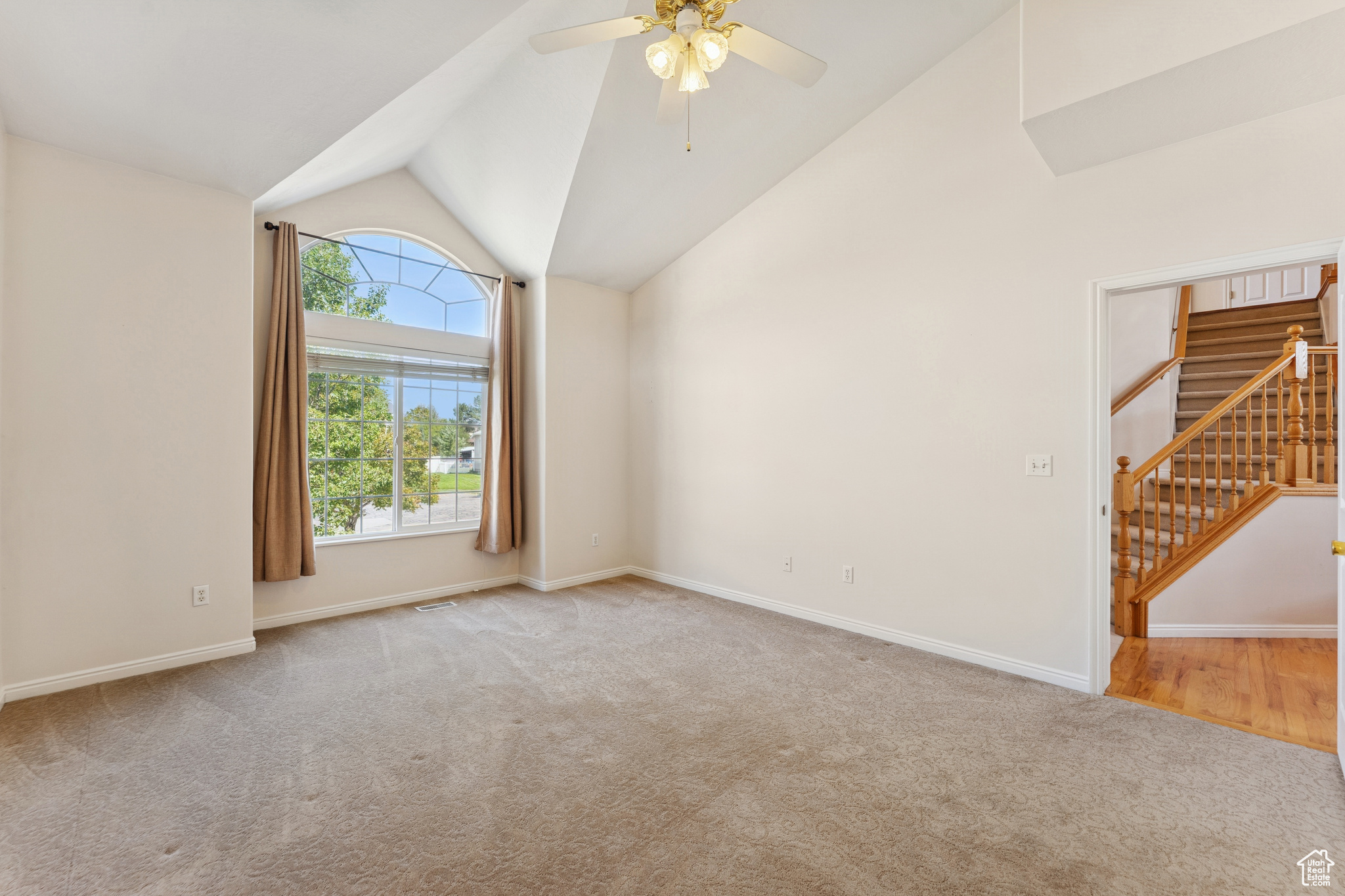 889 W ROCKHILL CV CV