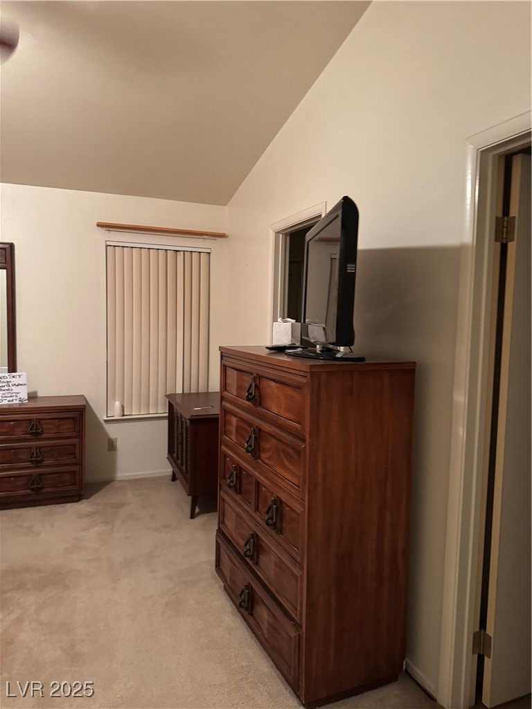 4382 Valley Regal Way
