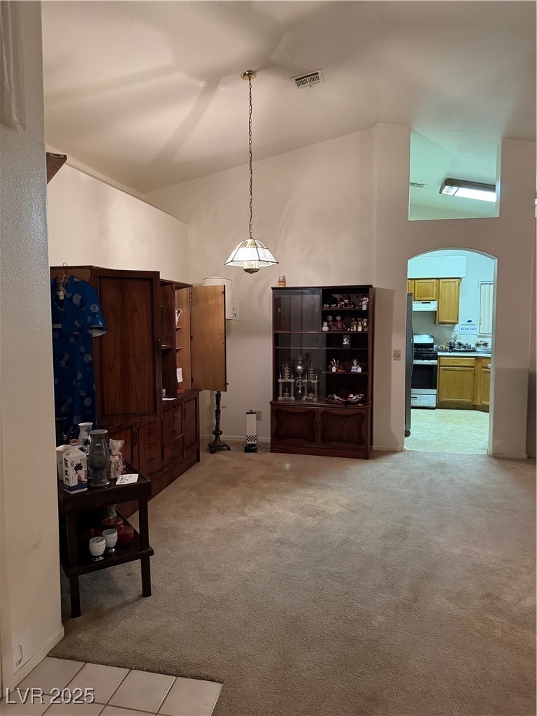 4382 Valley Regal Way