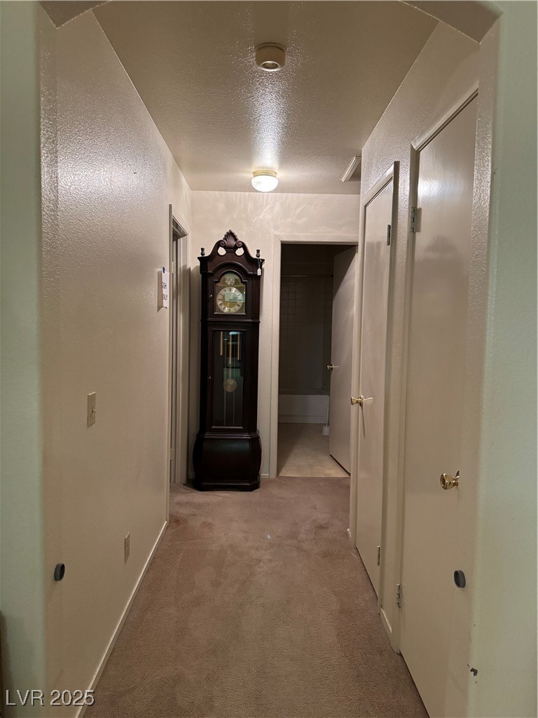 4382 Valley Regal Way