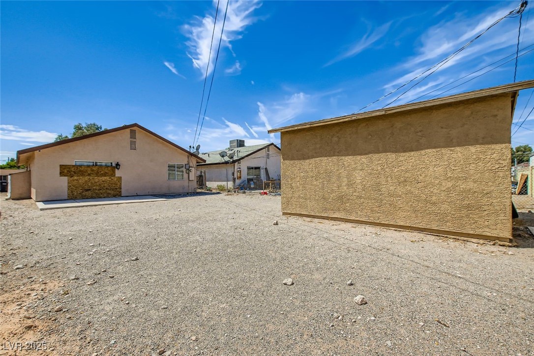 1212 Balzar Avenue