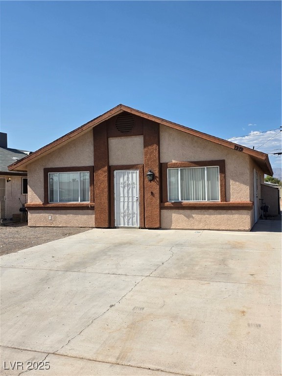 1212 Balzar Avenue