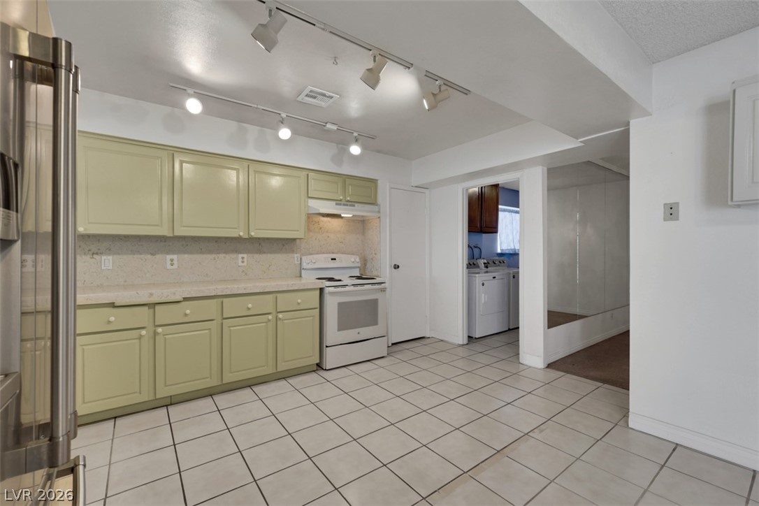 3485 Emerson Court