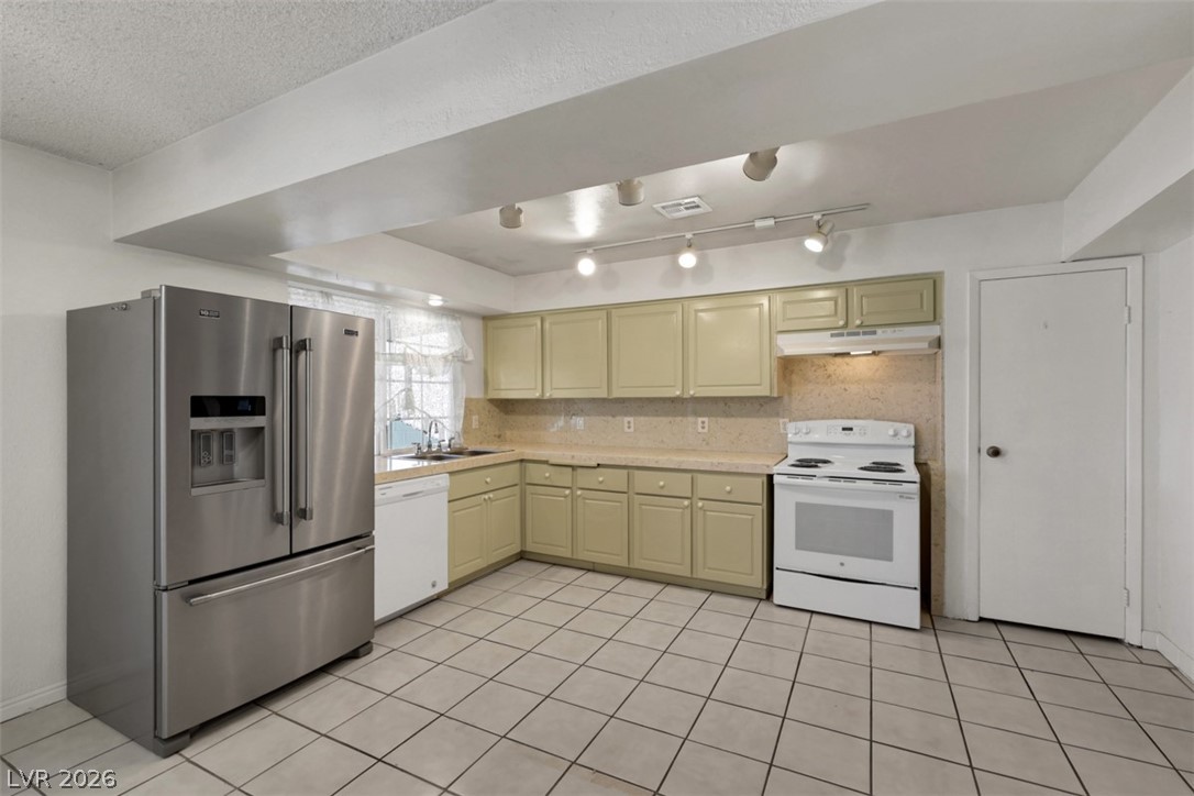 3485 Emerson Court