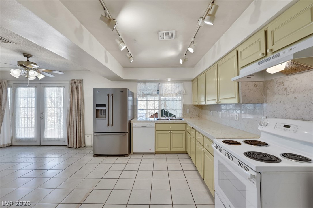 3485 Emerson Court
