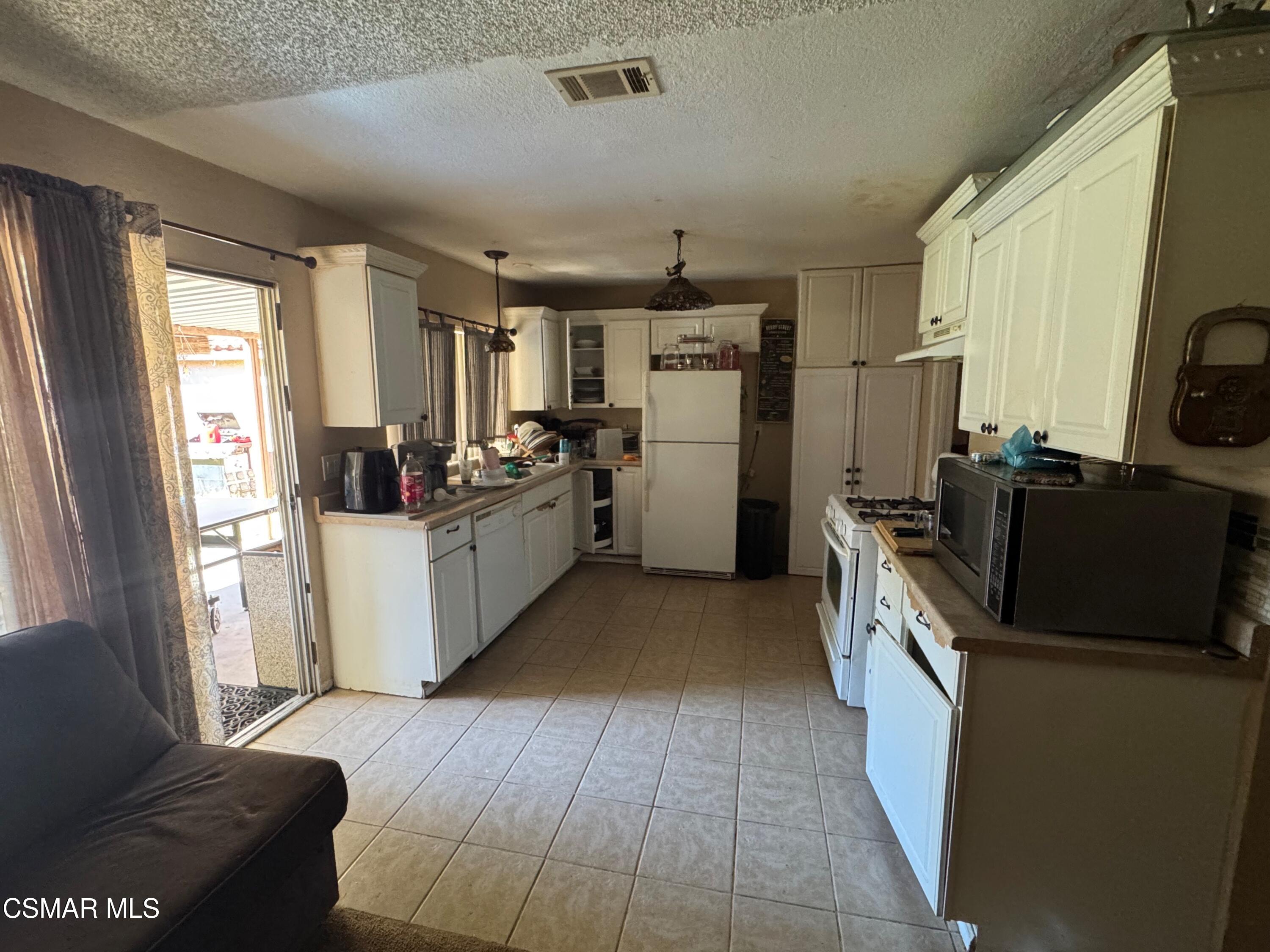 1459 Willowbrook Lane