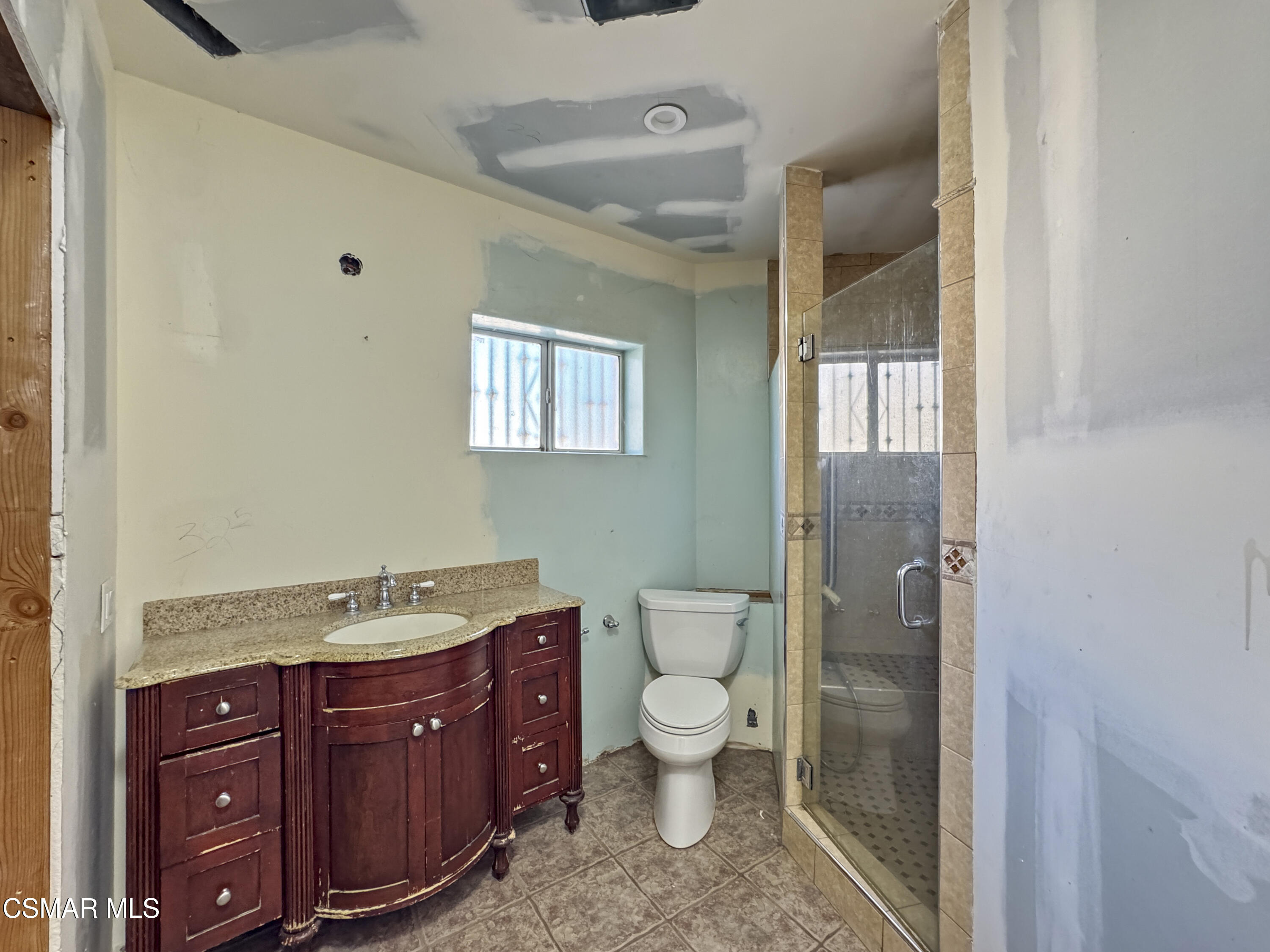 10956 Columbus Avenue, Mission Hills (San Fernando)