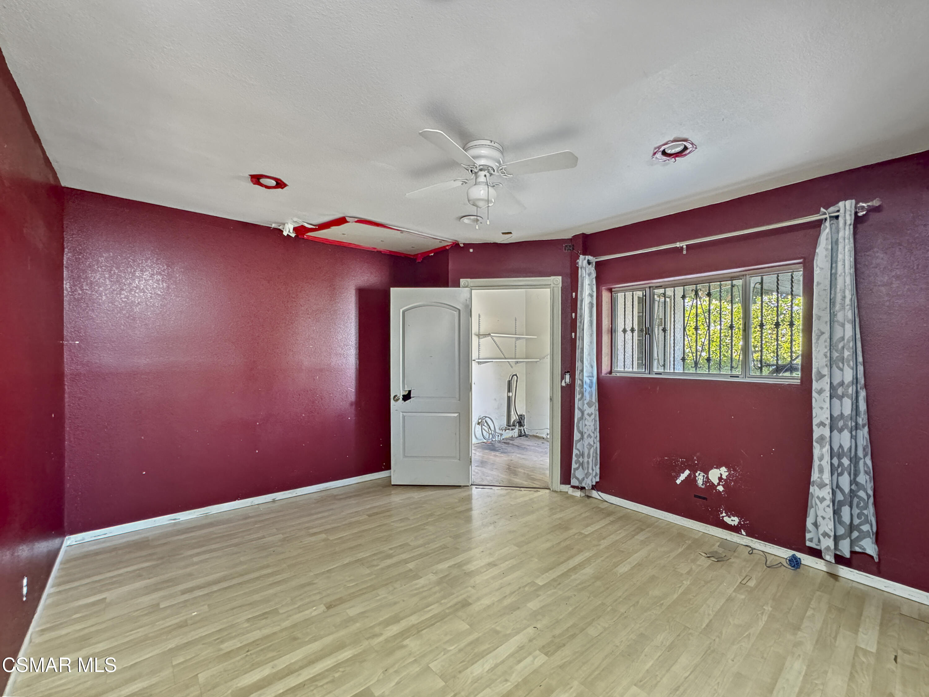 10956 Columbus Avenue, Mission Hills (San Fernando)