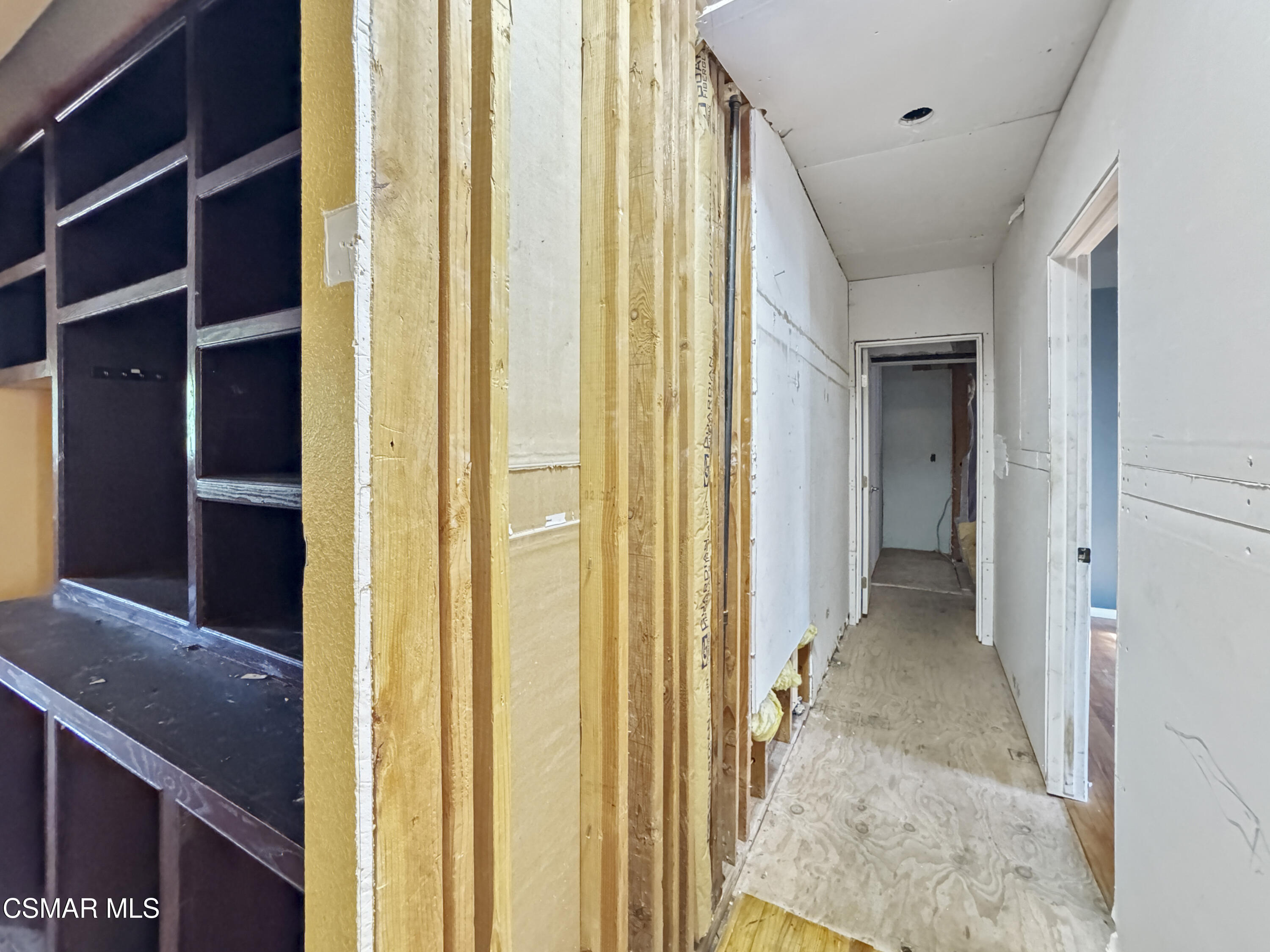 10956 Columbus Avenue, Mission Hills (San Fernando)