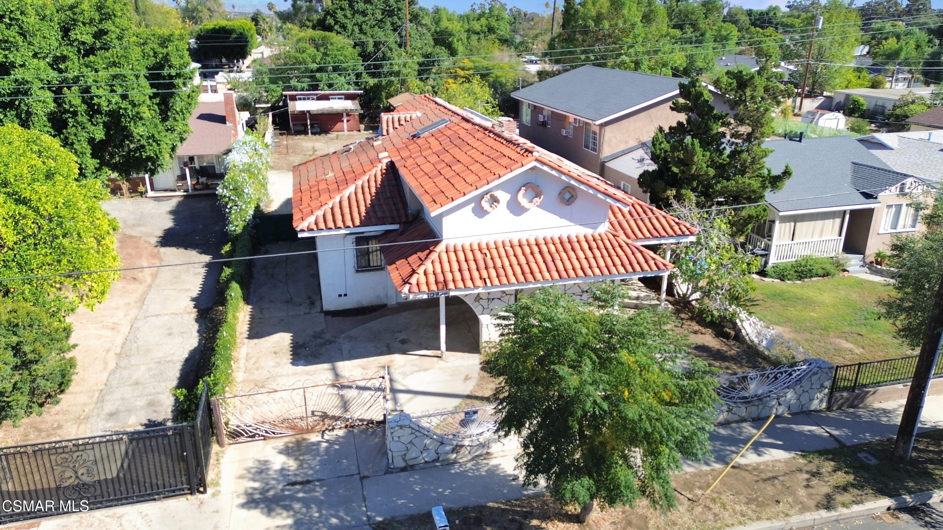 10956 Columbus Avenue, Mission Hills (San Fernando)