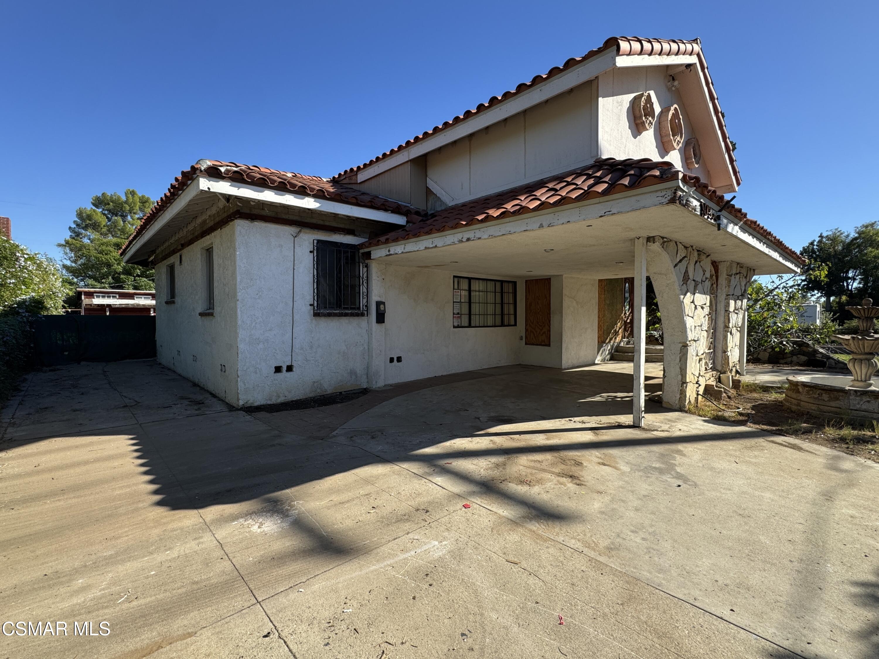 10956 Columbus Avenue, Mission Hills (San Fernando)
