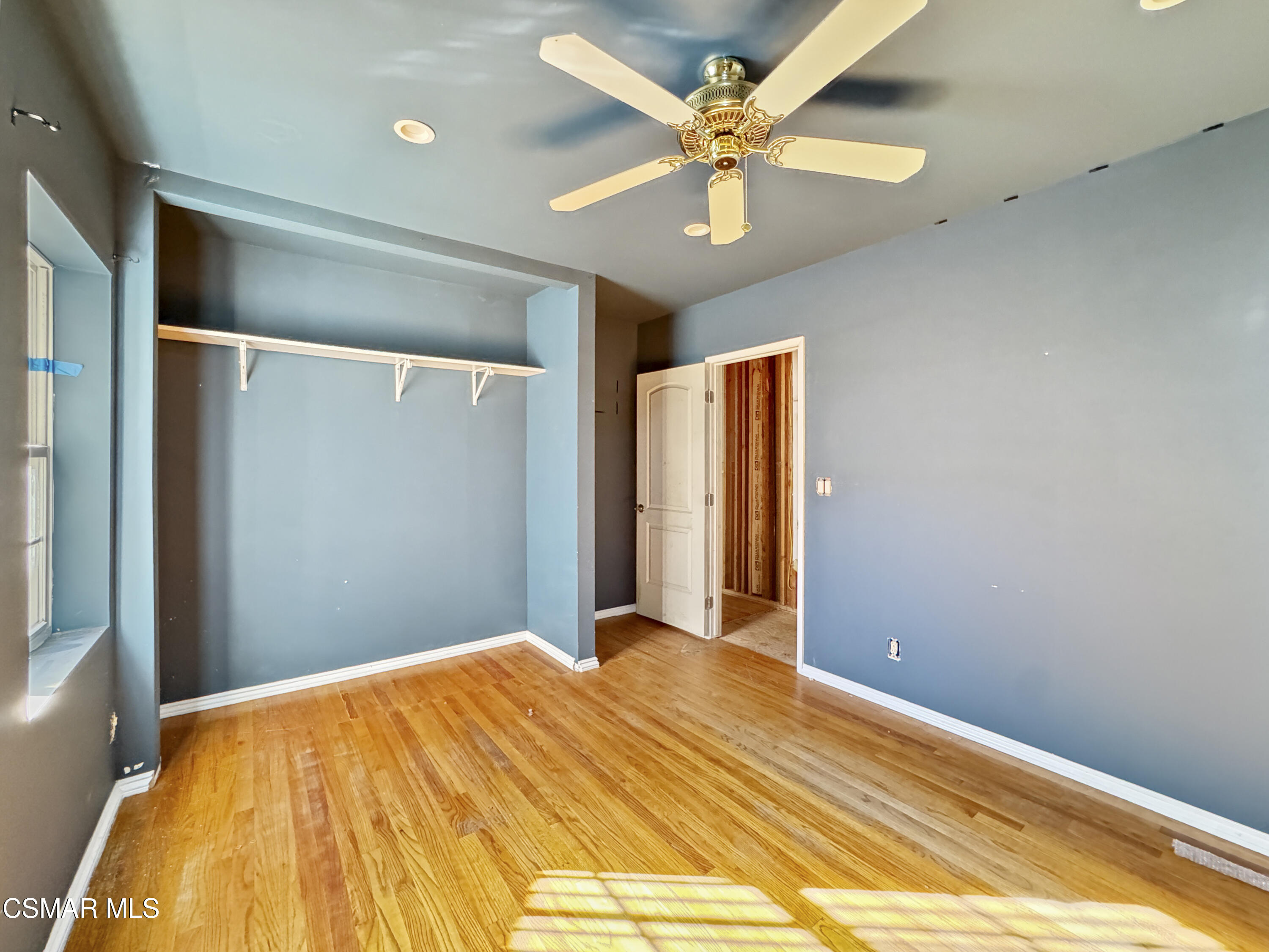 10956 Columbus Avenue, Mission Hills (San Fernando)