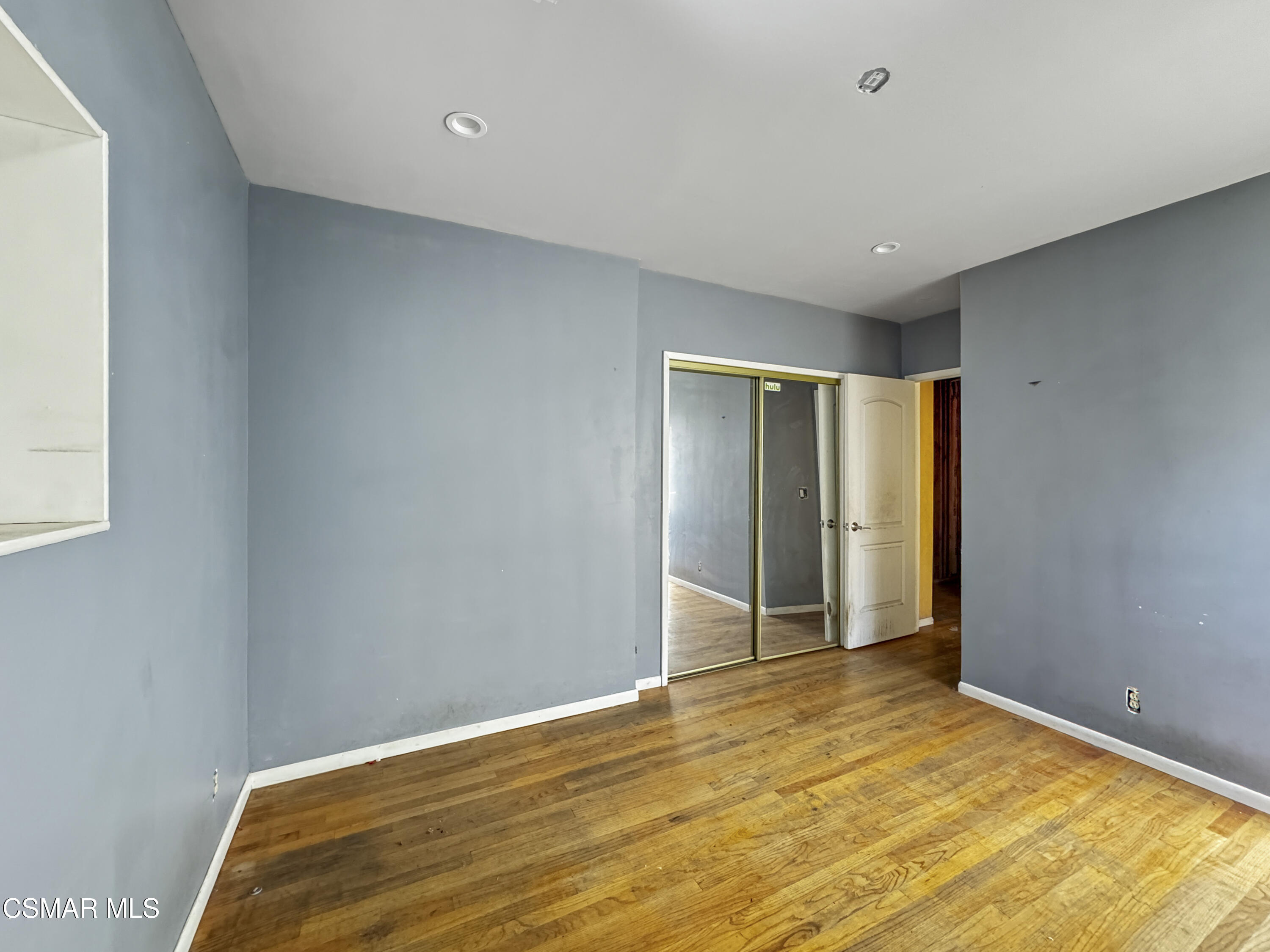 10956 Columbus Avenue, Mission Hills (San Fernando)