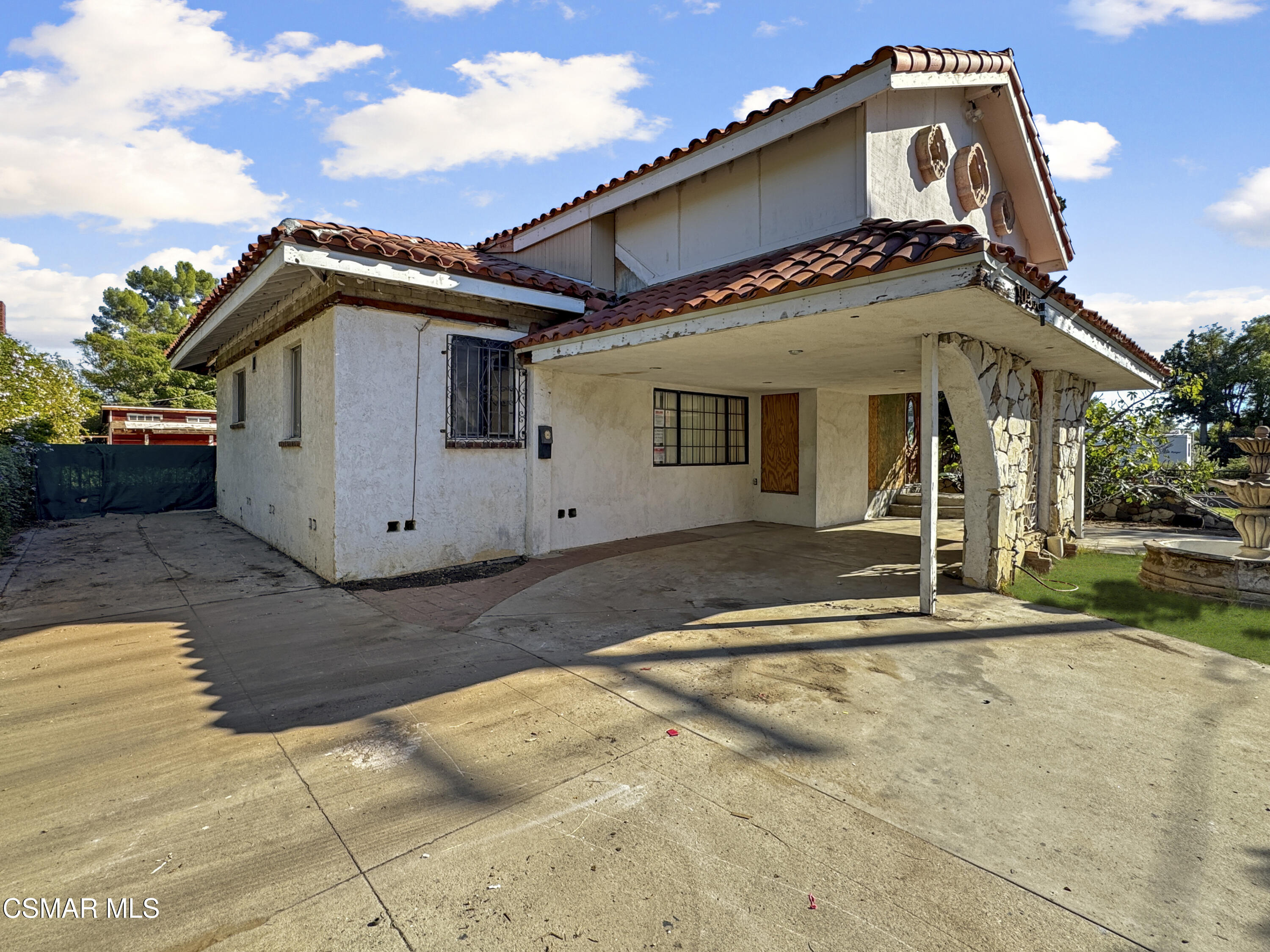 10956 Columbus Avenue, Mission Hills (San Fernando)
