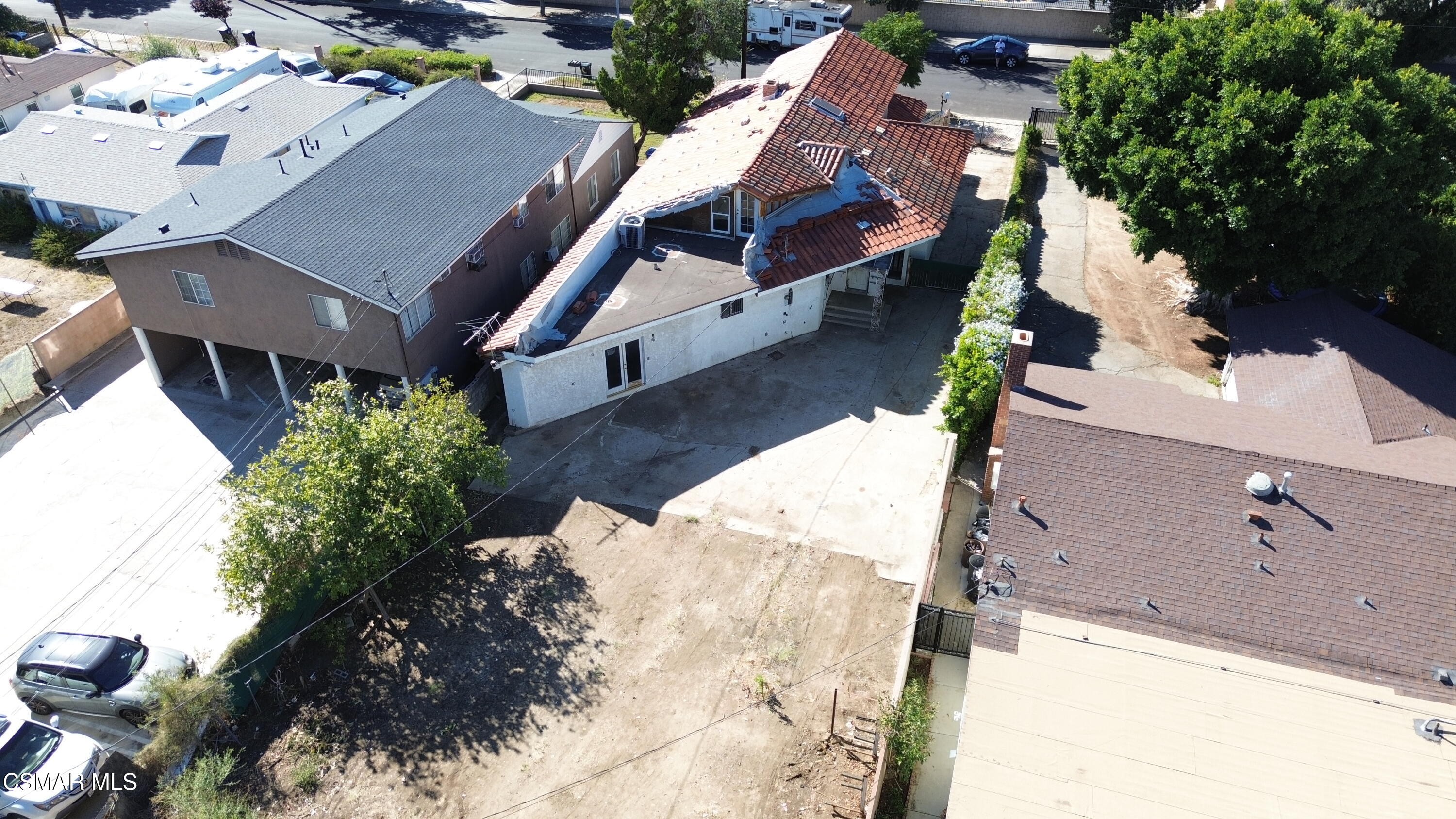 10956 Columbus Avenue, Mission Hills (San Fernando)