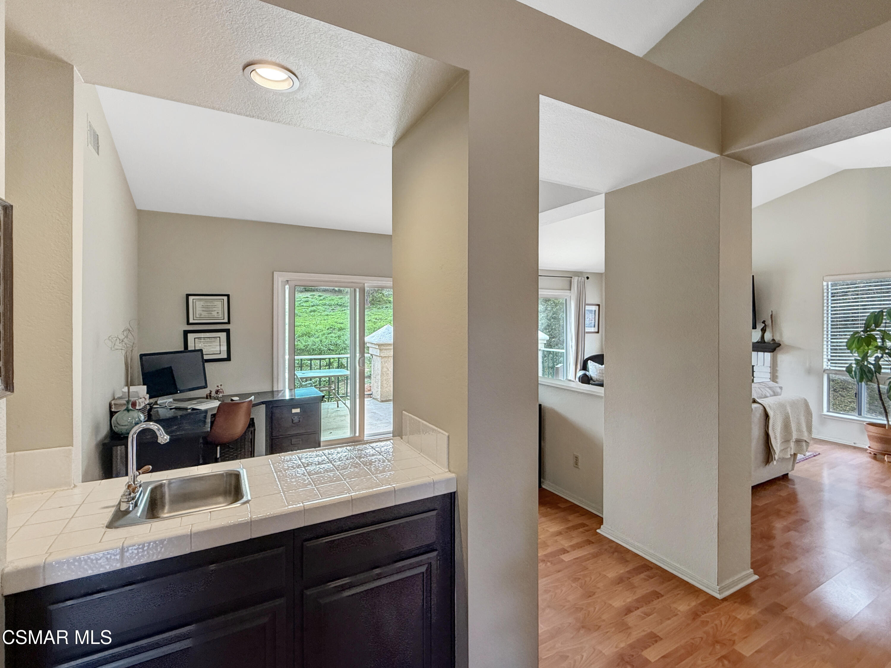 264 Ridgeton Lane, B