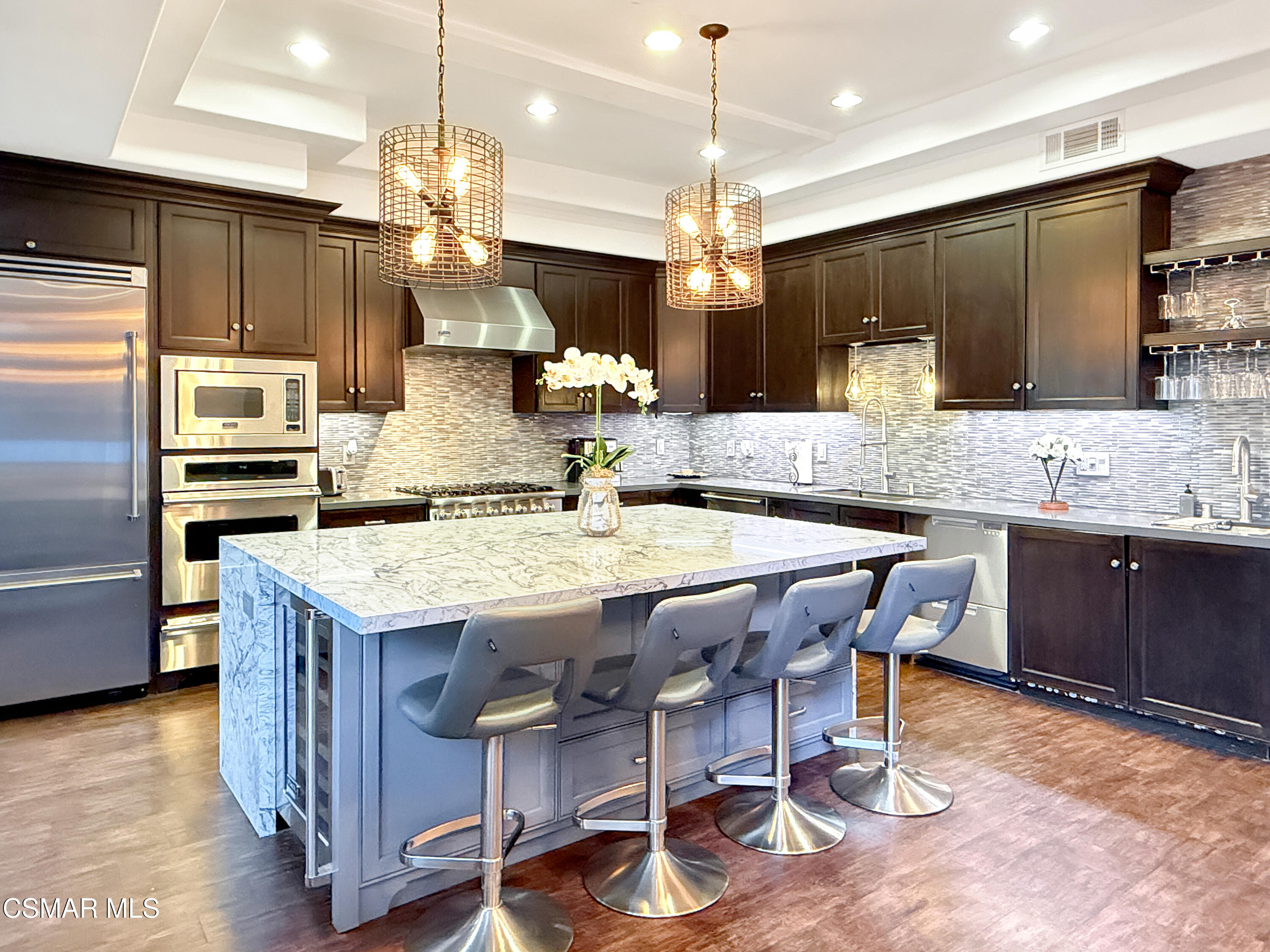 6930 Woodrow Wilson Drive